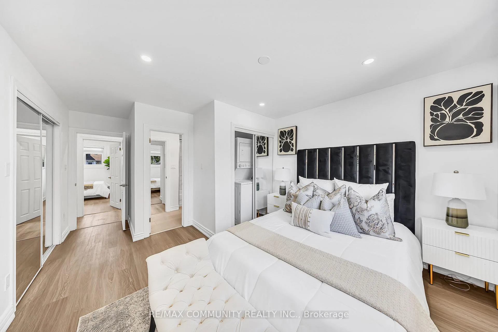 Photo 8 of 733 Lublin Avenue, Pickering, Bay Ridges — HOMEH