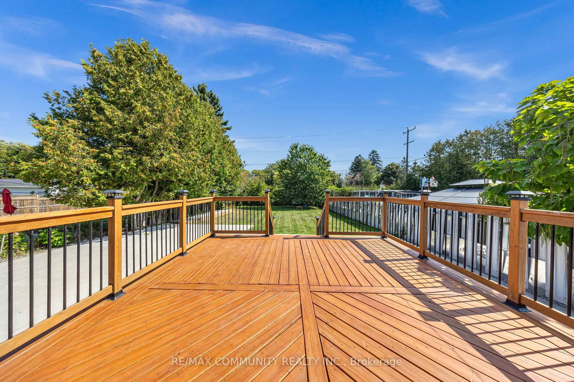 Photo 13 of 733 Lublin Avenue, Pickering, Bay Ridges — HOMEH