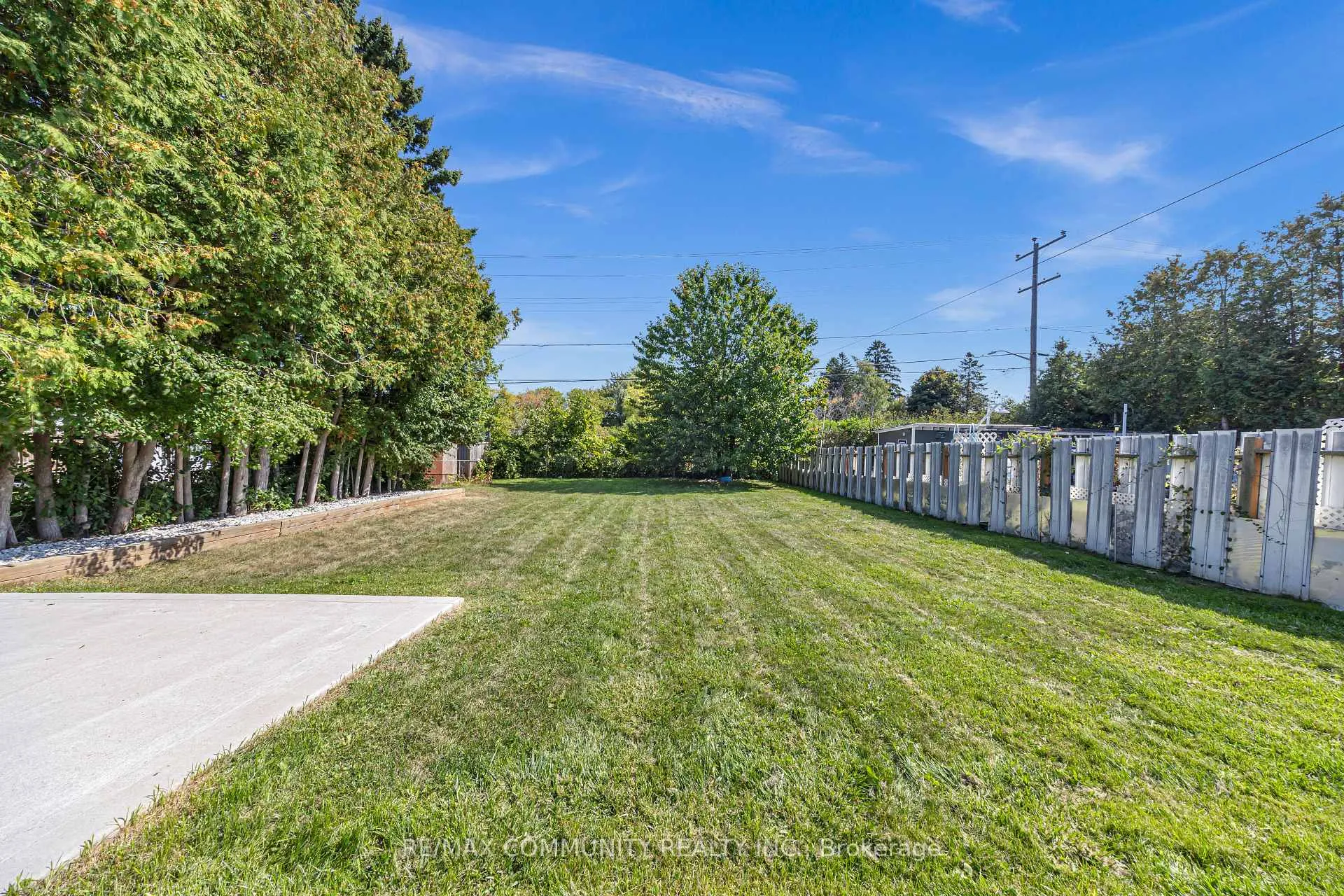 Photo 14 of 733 Lublin Avenue, Pickering, Bay Ridges — HOMEH