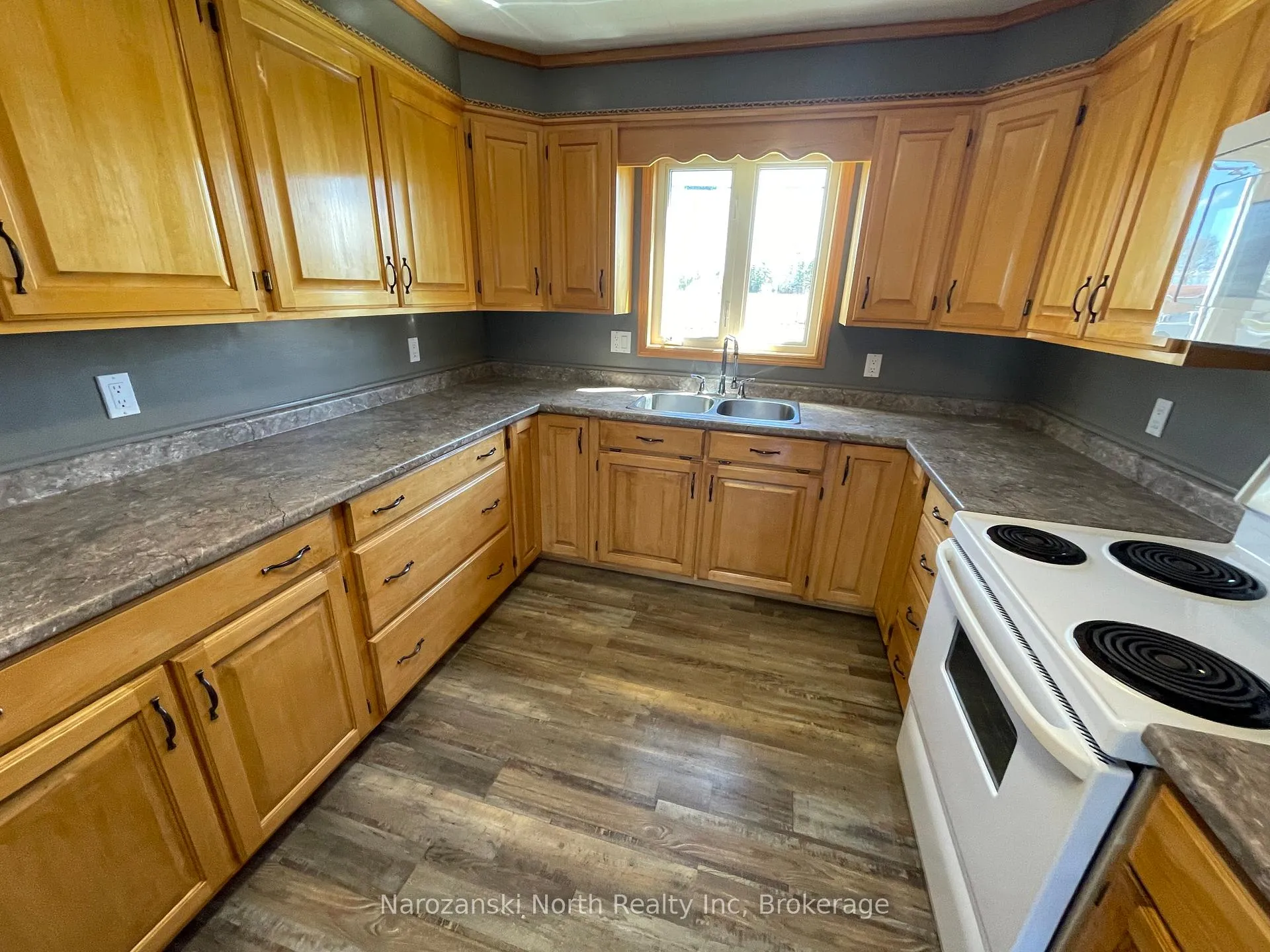 Photo 7 of 15 Monetville Road, French River — HOMEH