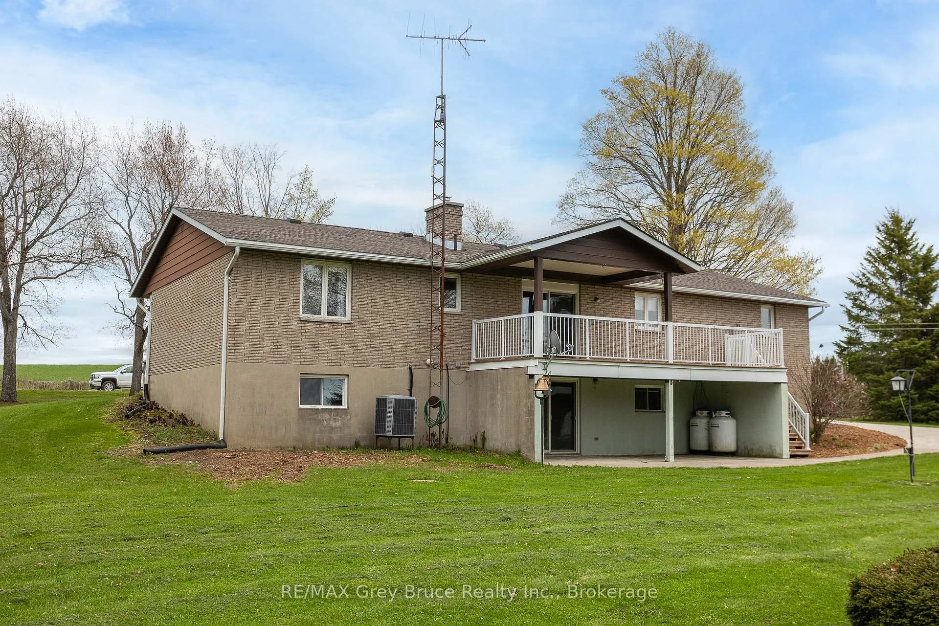 Photo 40 of 417438 Concession Rd 3, Georgian Bluffs — HOMEH