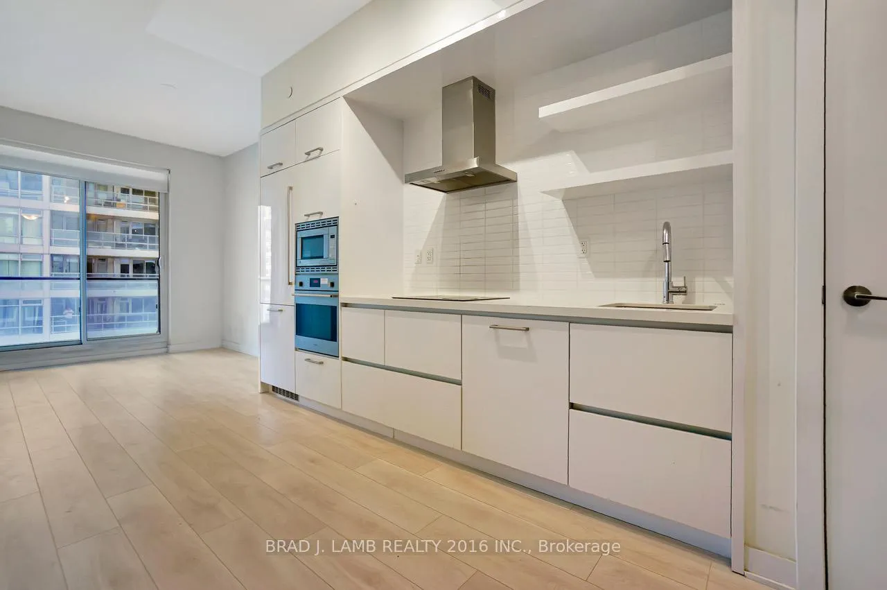 Photo 1 of Unit 605, 2221 Yonge Street, Toronto, Mount Pleasant West — HOMEH