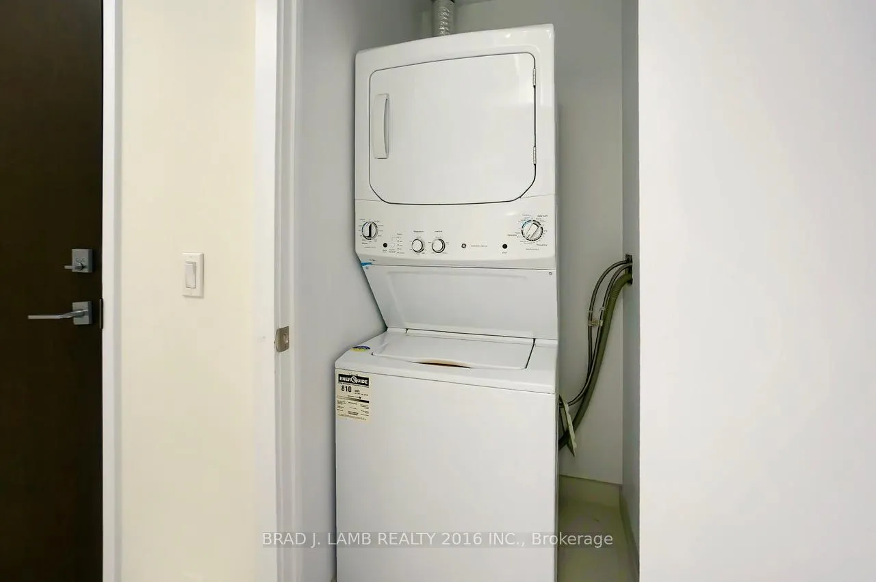 Photo 15 of Unit 605, 2221 Yonge Street, Toronto, Mount Pleasant West — HOMEH