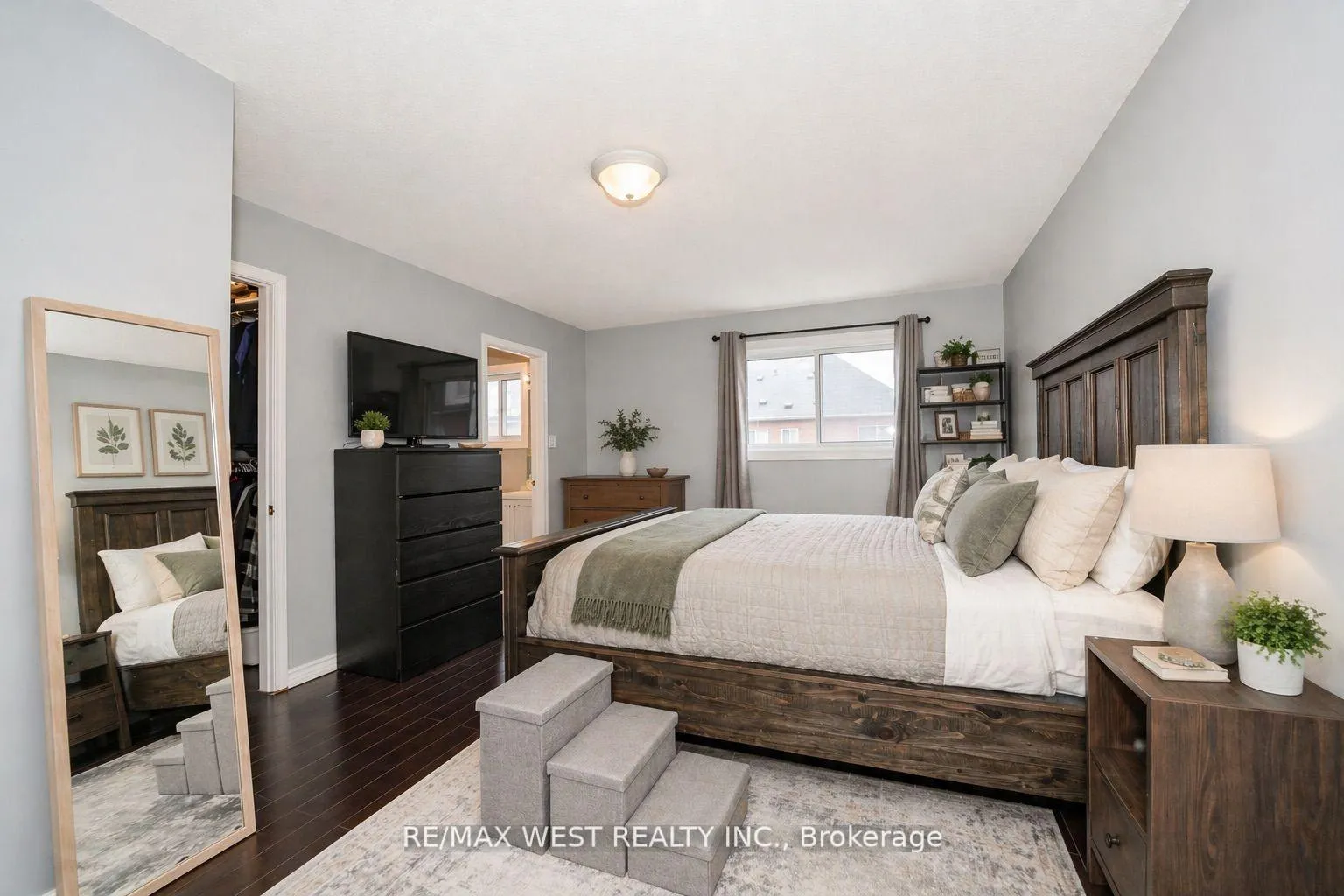 Photo 5 of 52 Torr Lane, Ajax, Central — HOMEH