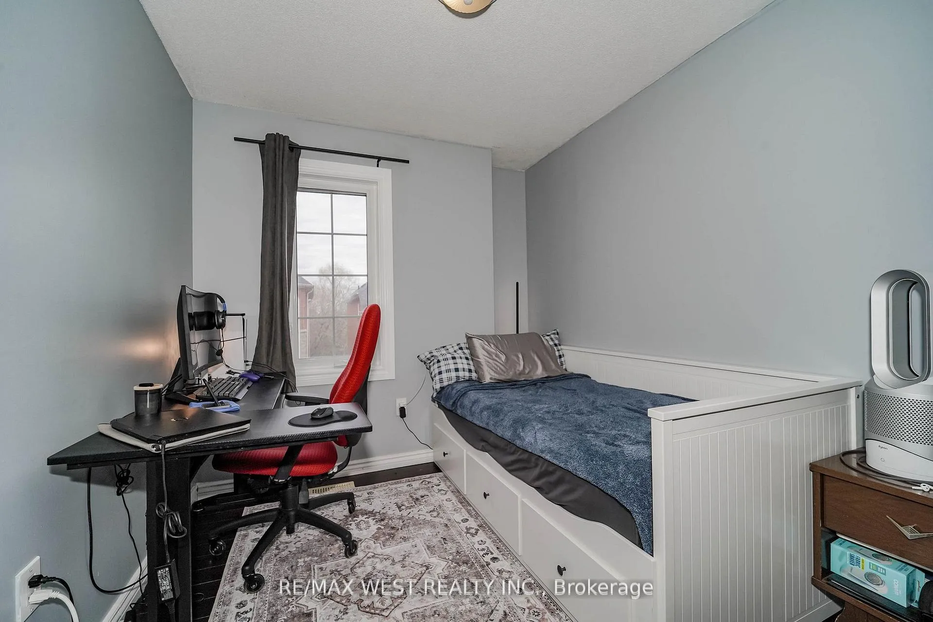 Photo 8 of 52 Torr Lane, Ajax, Central — HOMEH