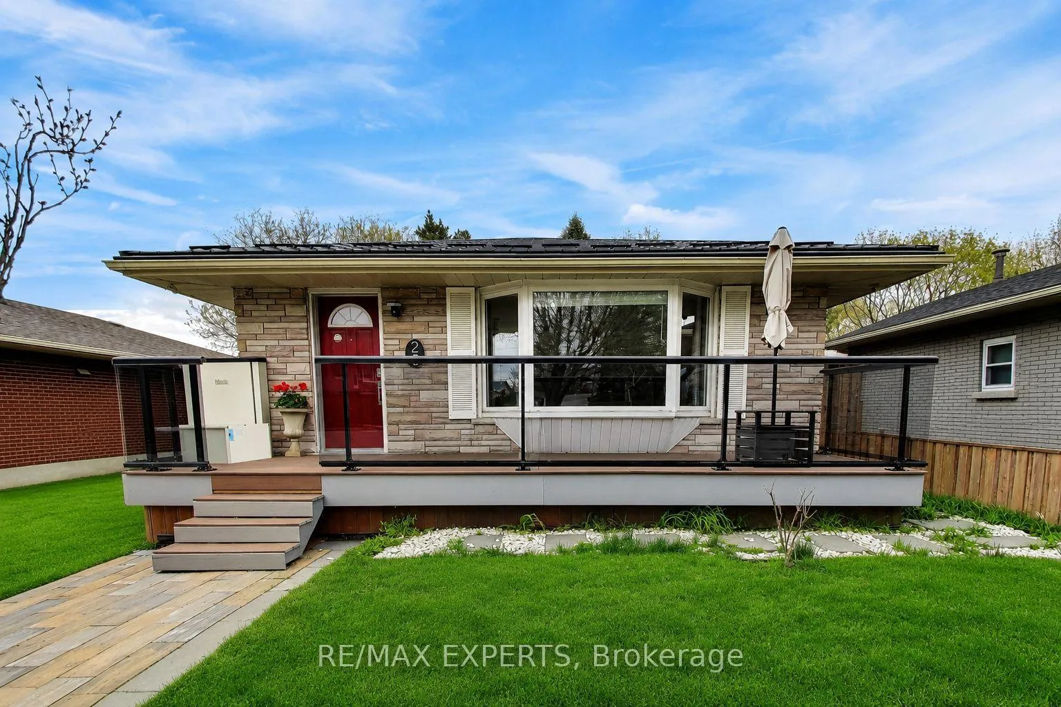 Photo 1 of 26 Pinedale Drive, Kitchener — HOMEH