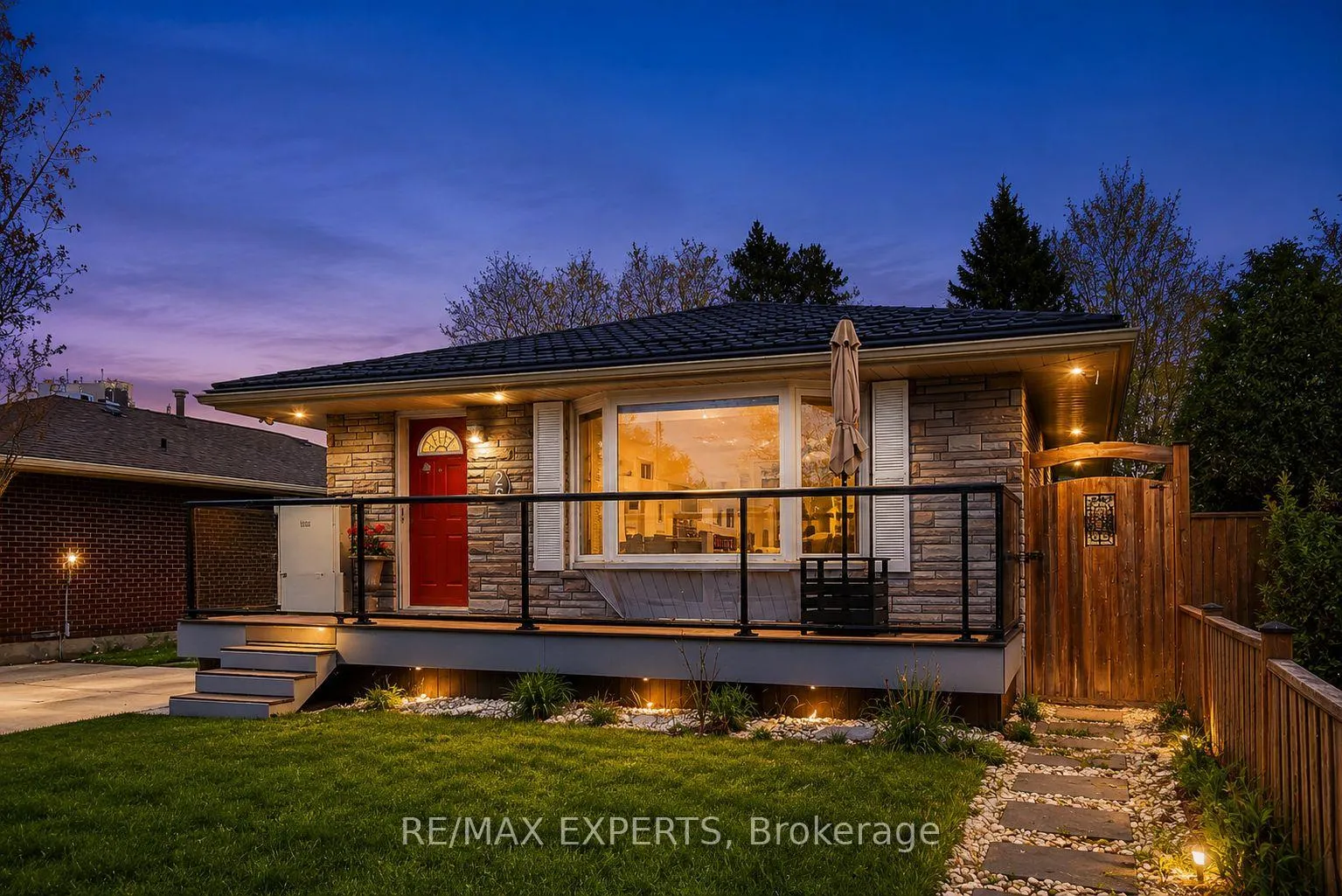 Photo 4 of 26 Pinedale Drive, Kitchener — HOMEH