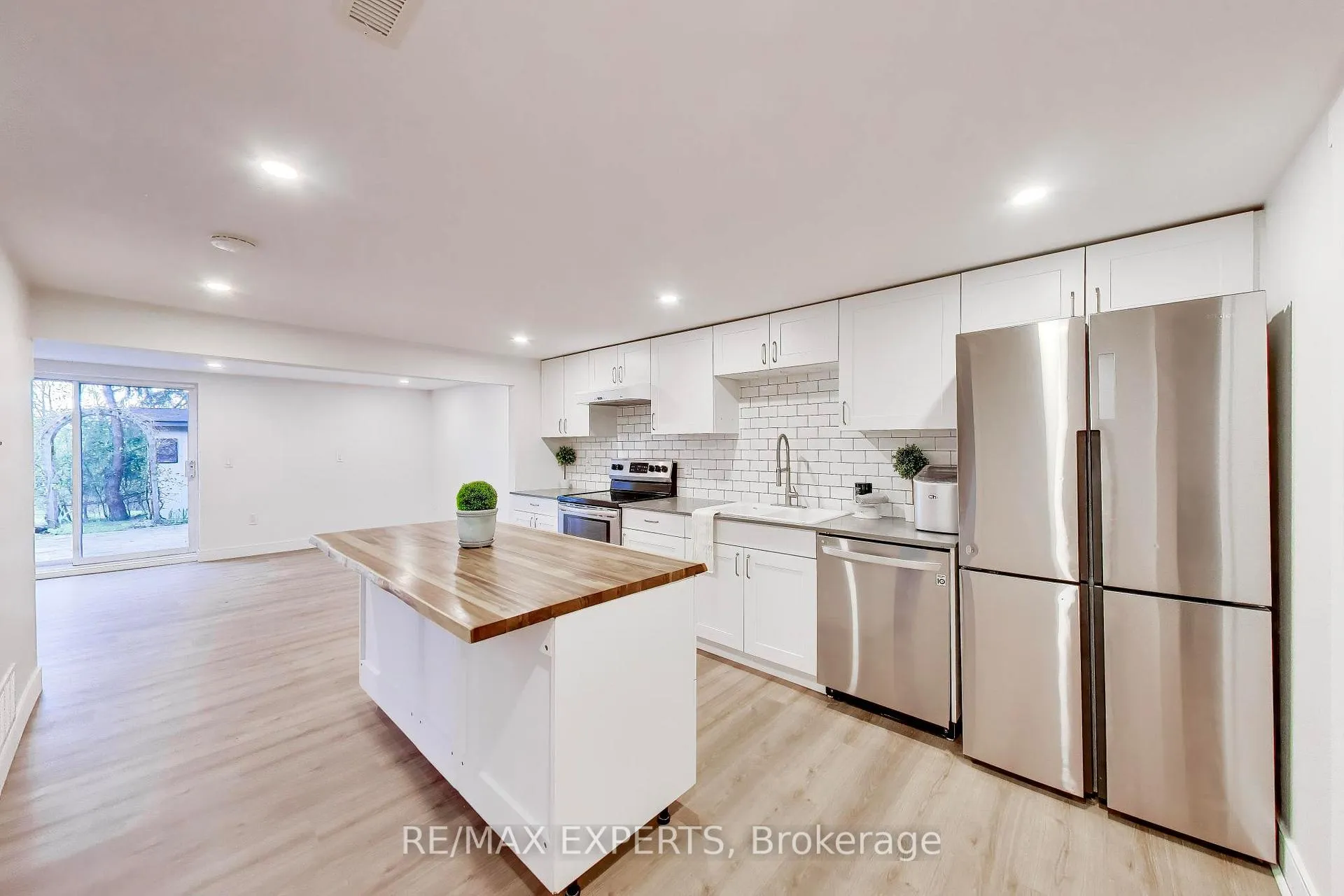 Photo 31 of 26 Pinedale Drive, Kitchener — HOMEH