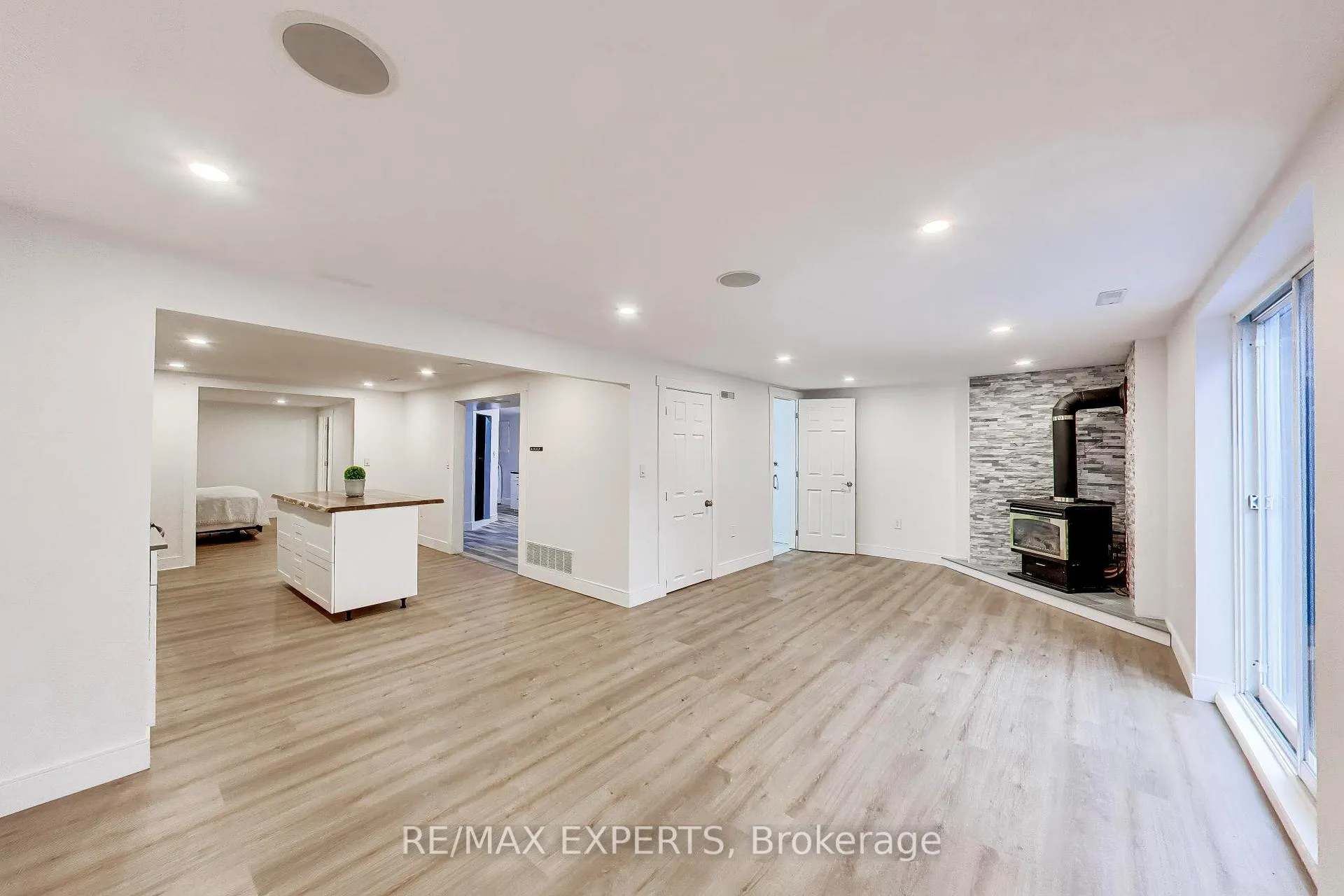 Photo 32 of 26 Pinedale Drive, Kitchener — HOMEH
