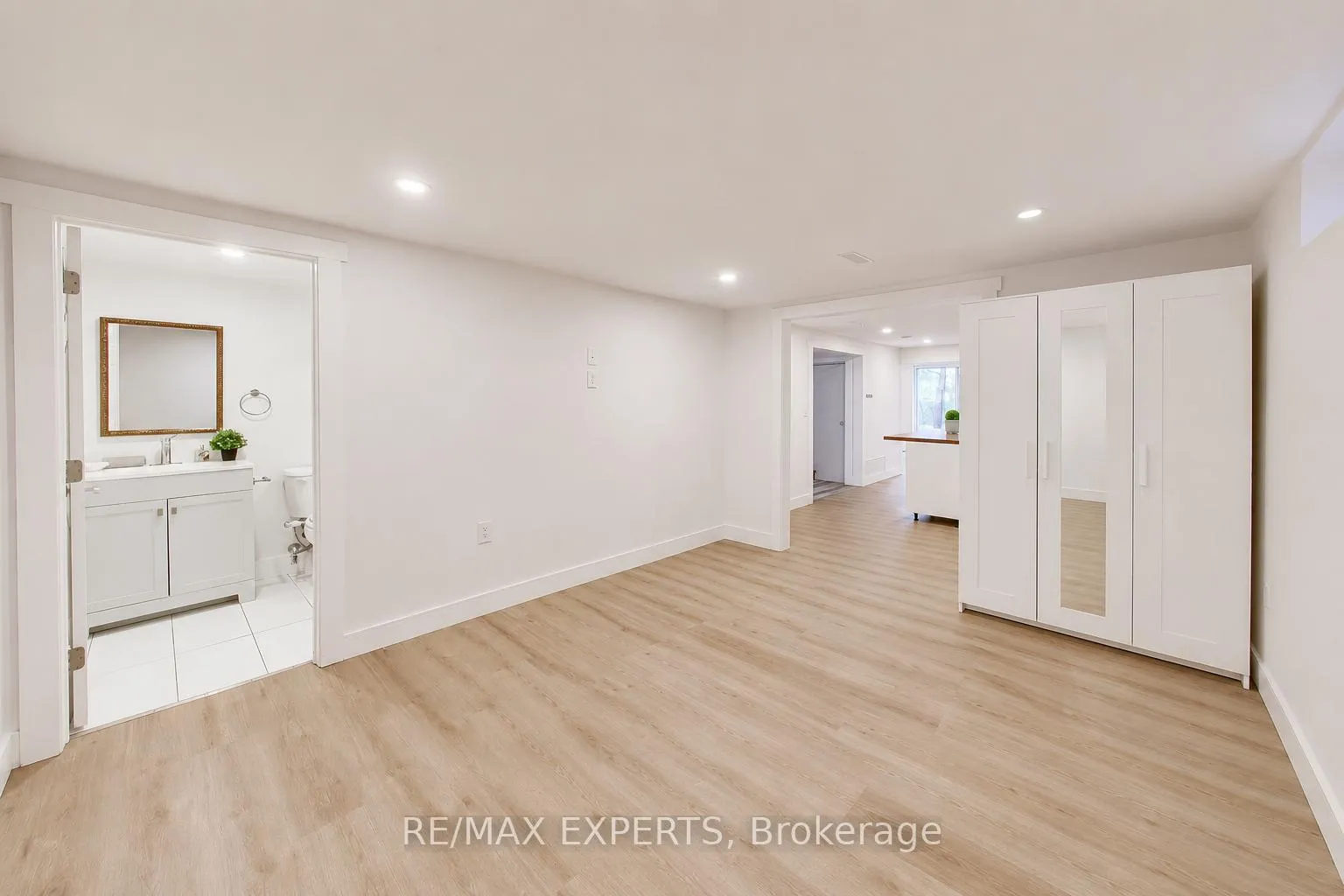 Photo 36 of 26 Pinedale Drive, Kitchener — HOMEH