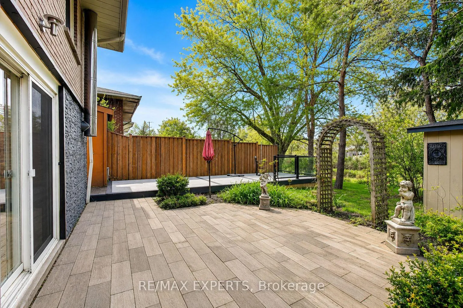 Photo 38 of 26 Pinedale Drive, Kitchener — HOMEH
