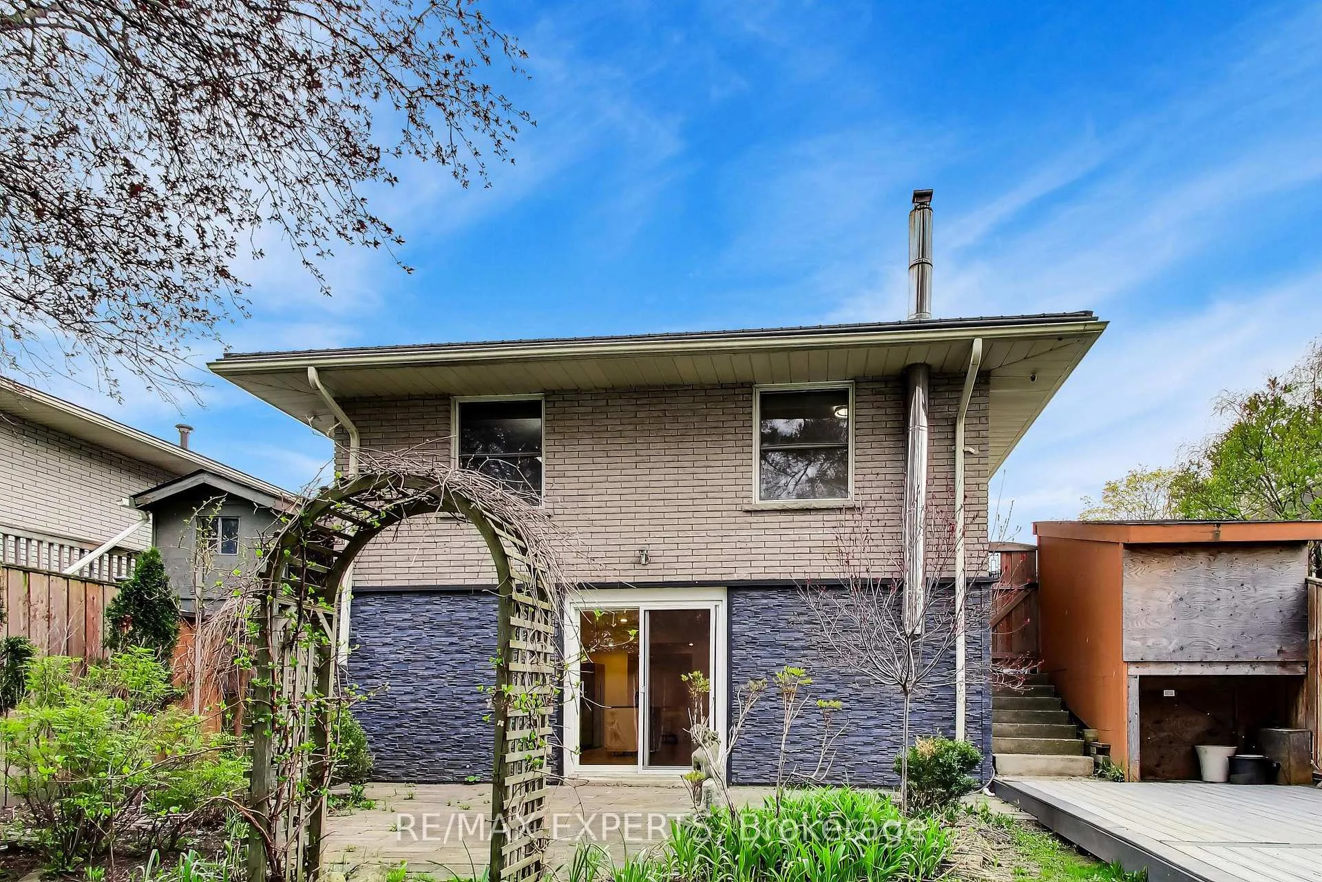 Photo 42 of 26 Pinedale Drive, Kitchener — HOMEH