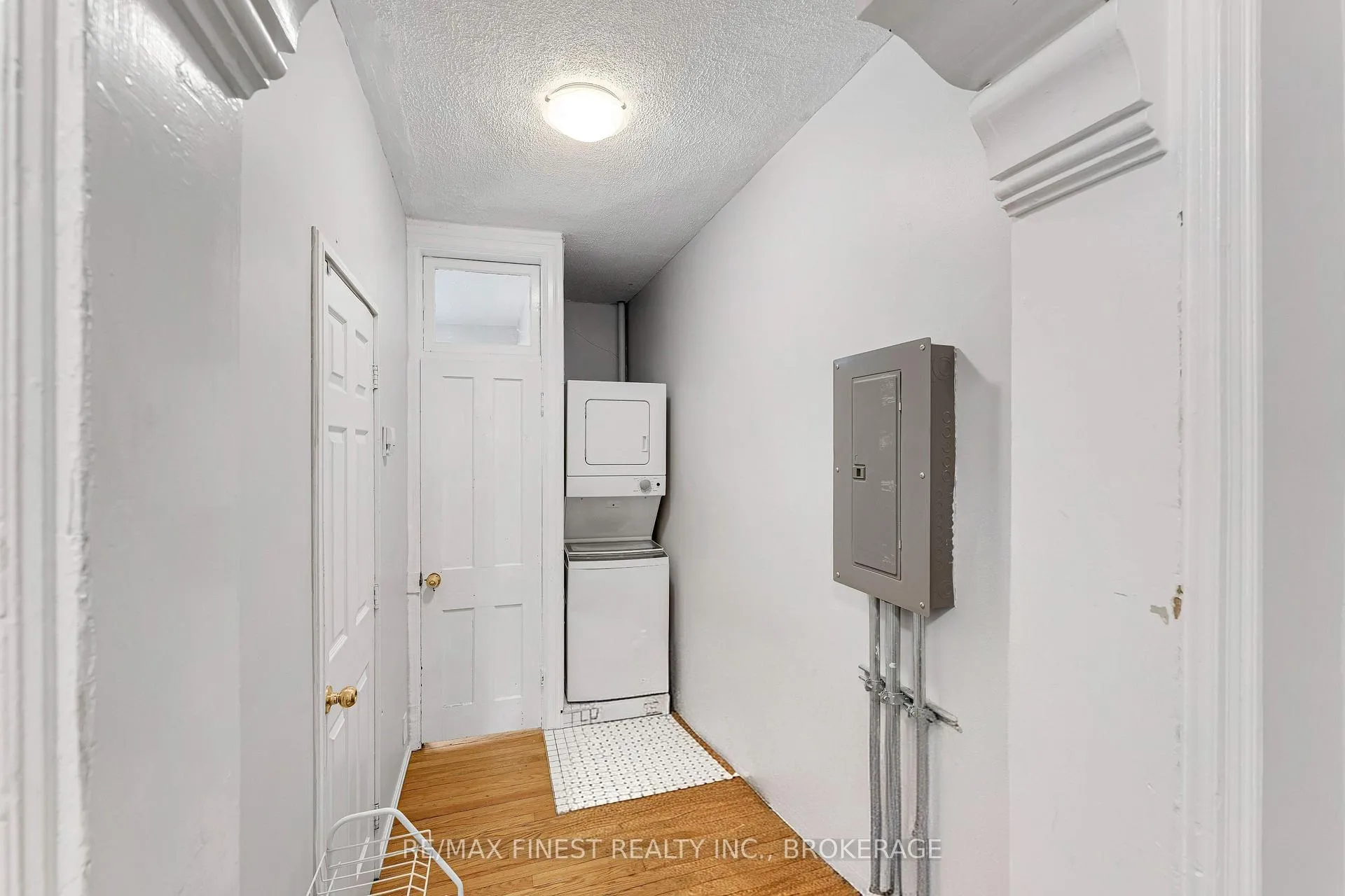 Photo 14 of 242 Brock Street, Kingston, Central City East — HOMEH