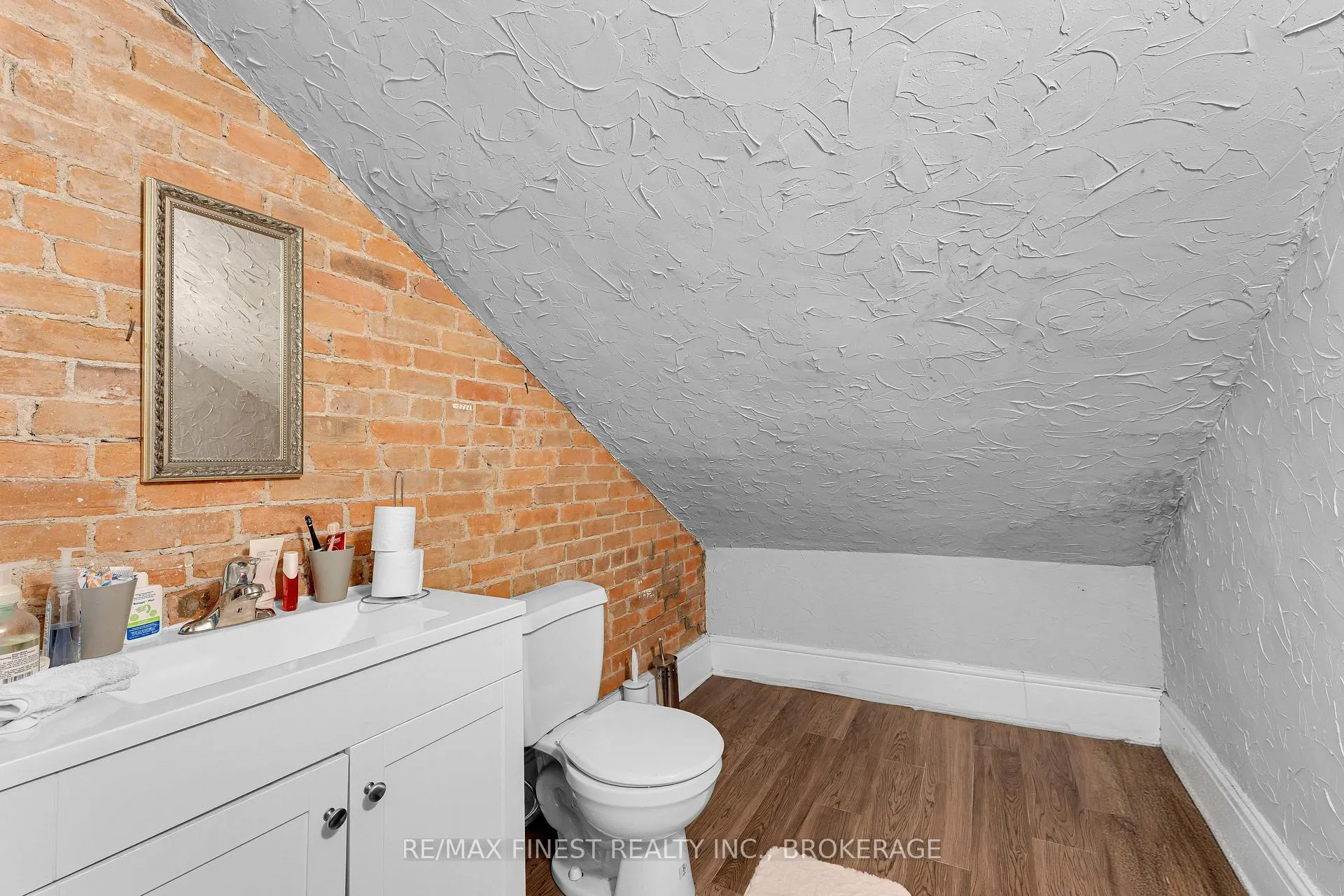 Photo 31 of 242 Brock Street, Kingston, Central City East — HOMEH