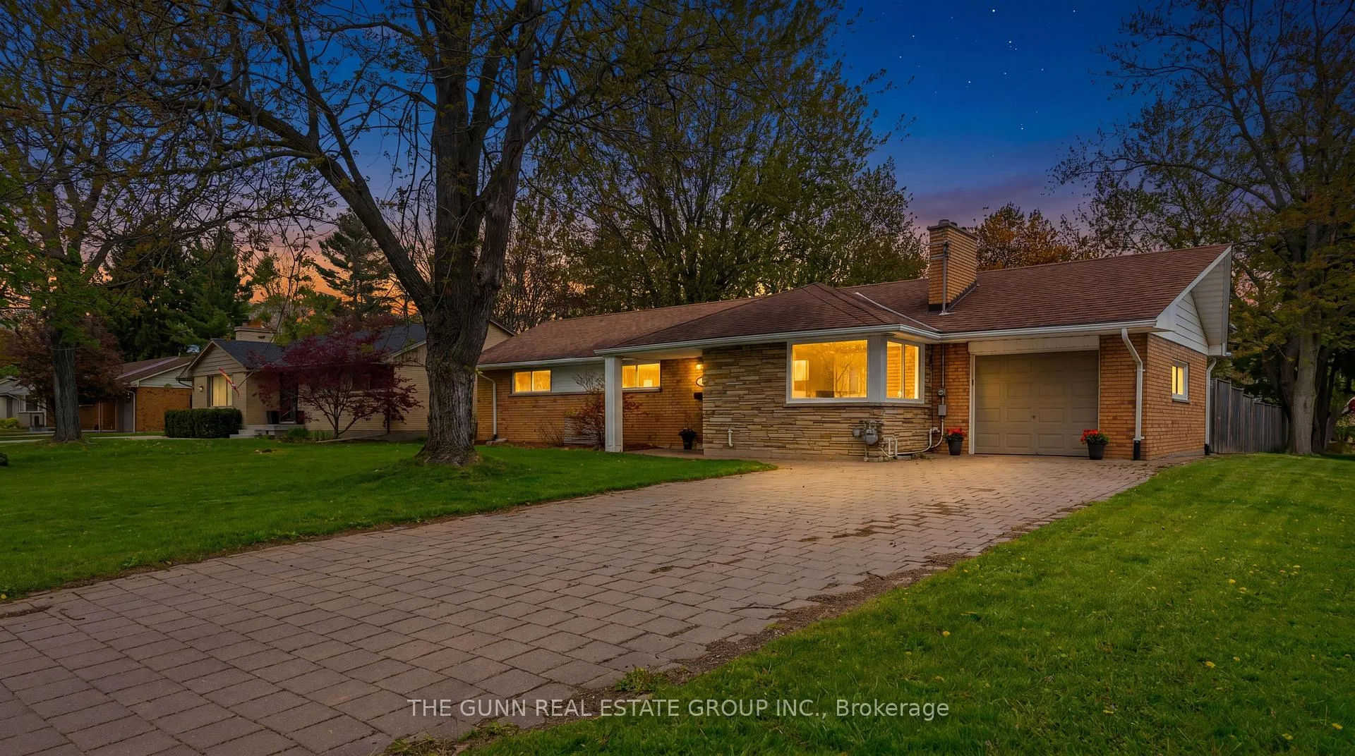 Front of 583 Oakridge Drive