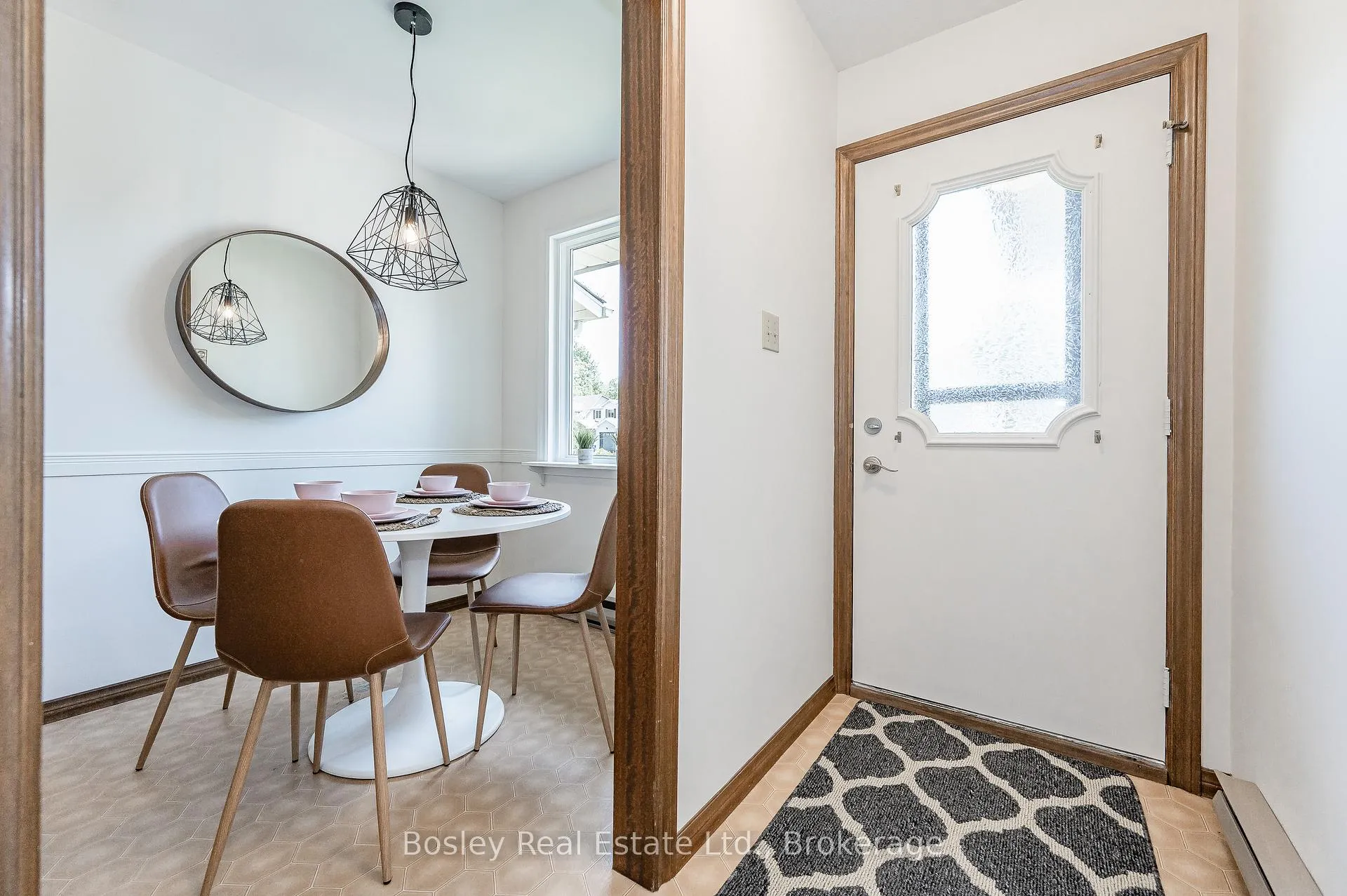 Photo 2 of 54 Koch Drive, Guelph, Kortright West — HOMEH