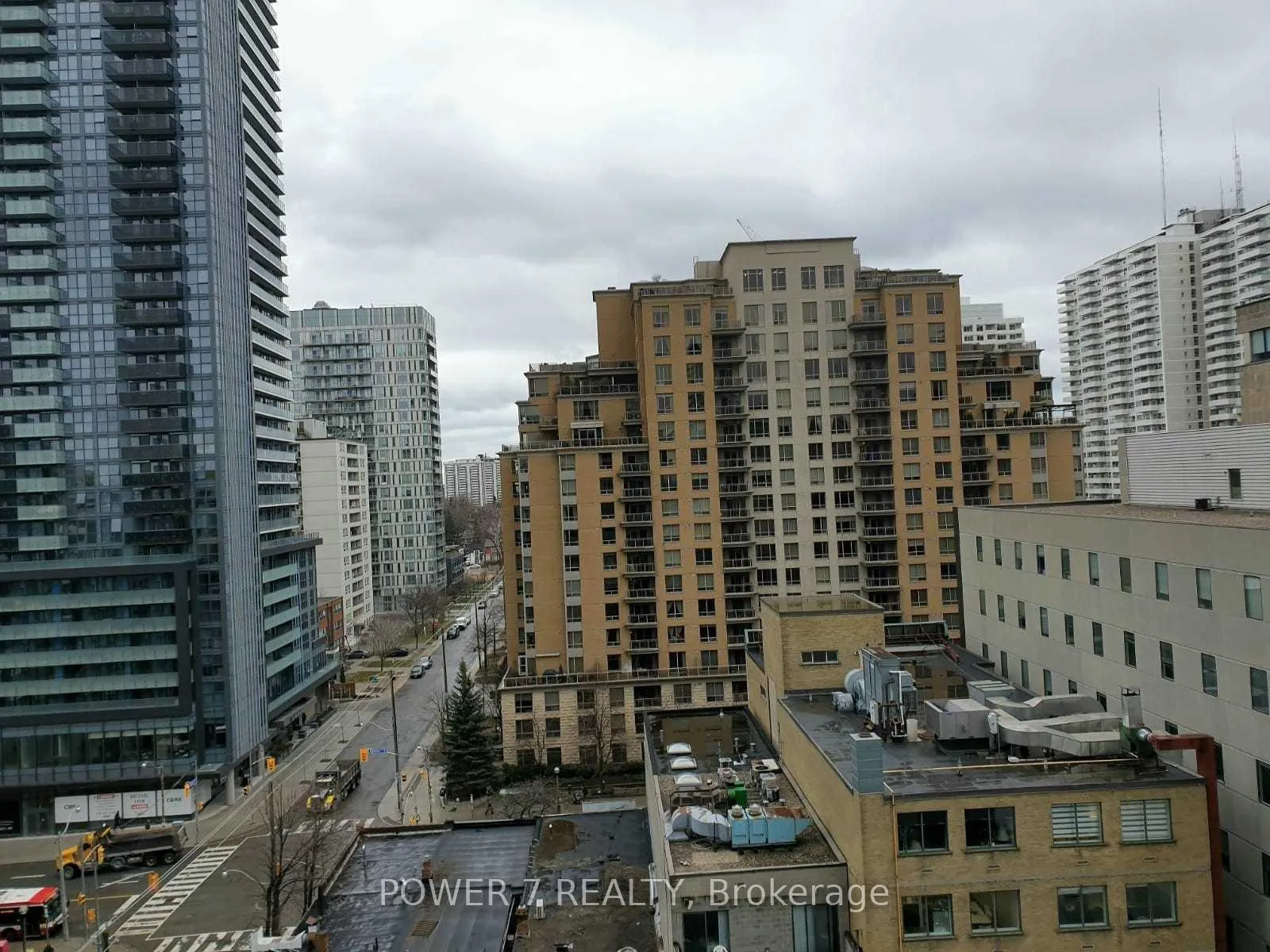 Photo 14 of Unit 911, 161 Roehampton Avenue, Toronto, Mount Pleasant East — HOMEH