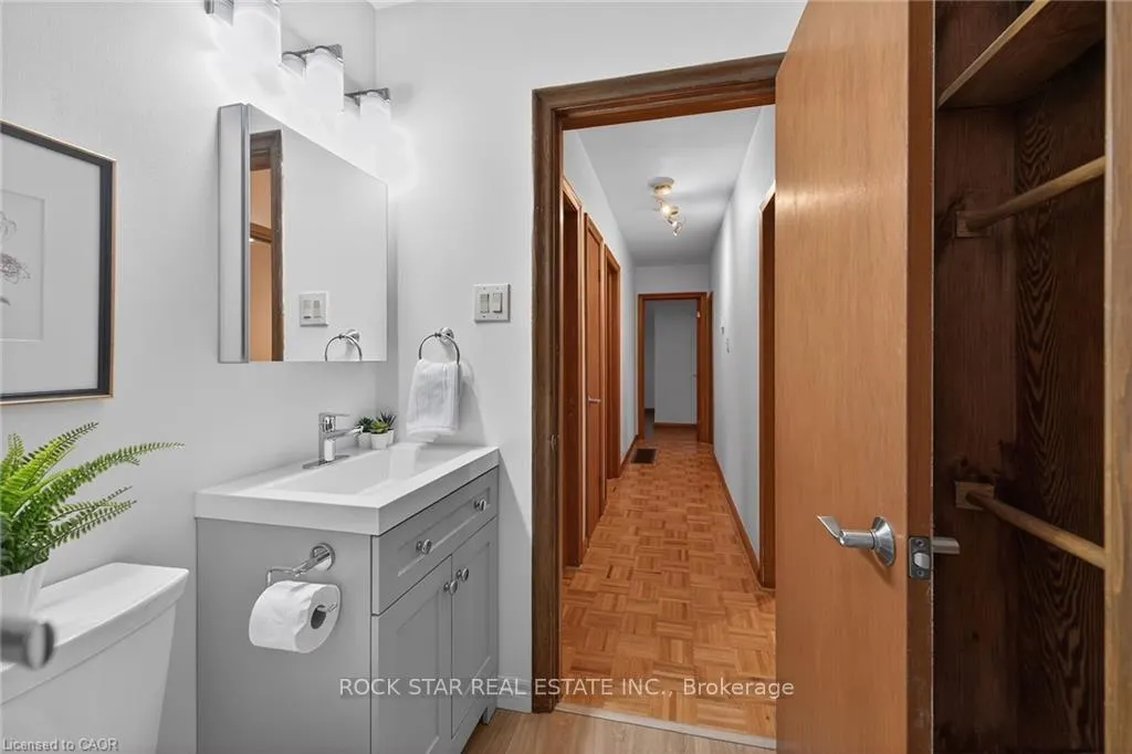 Photo 18 of 134 West 28th Street, Hamilton, Westcliffe — HOMEH