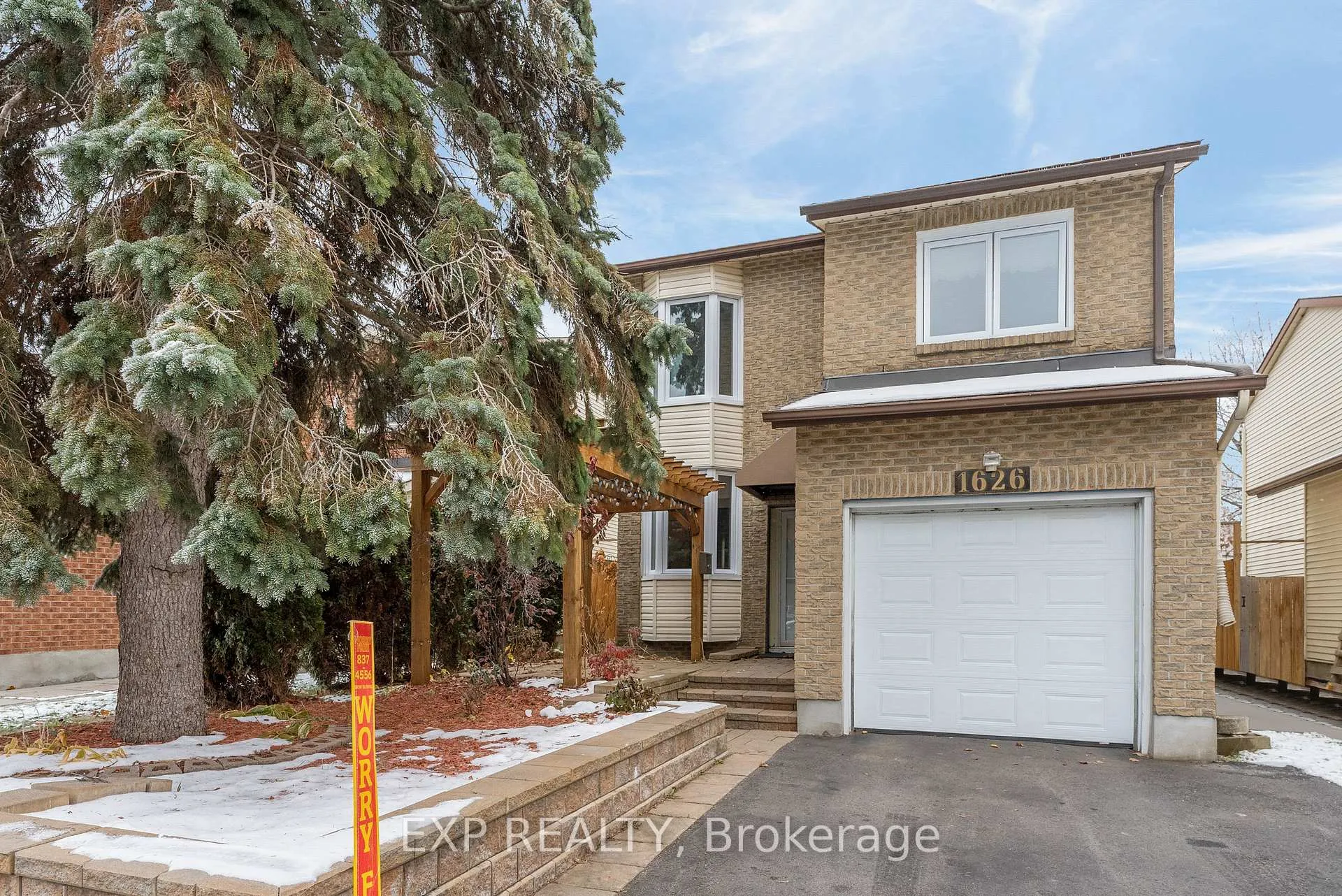 Front of 1626 Prestwick Drive