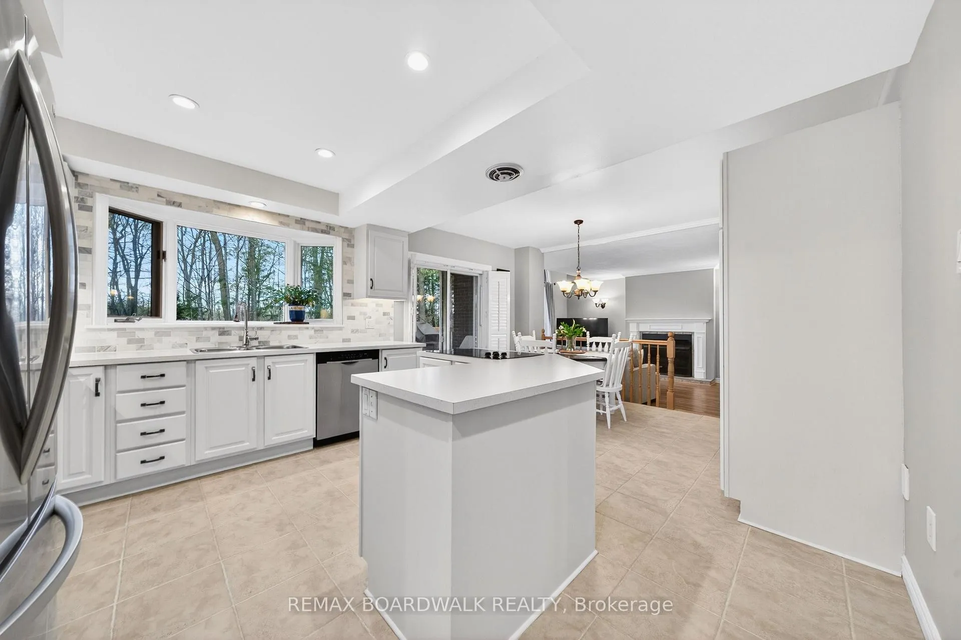 Photo 12 of 127 Margaret Anne Drive, Ottawa, Huntley Ward (South East) — HOMEH