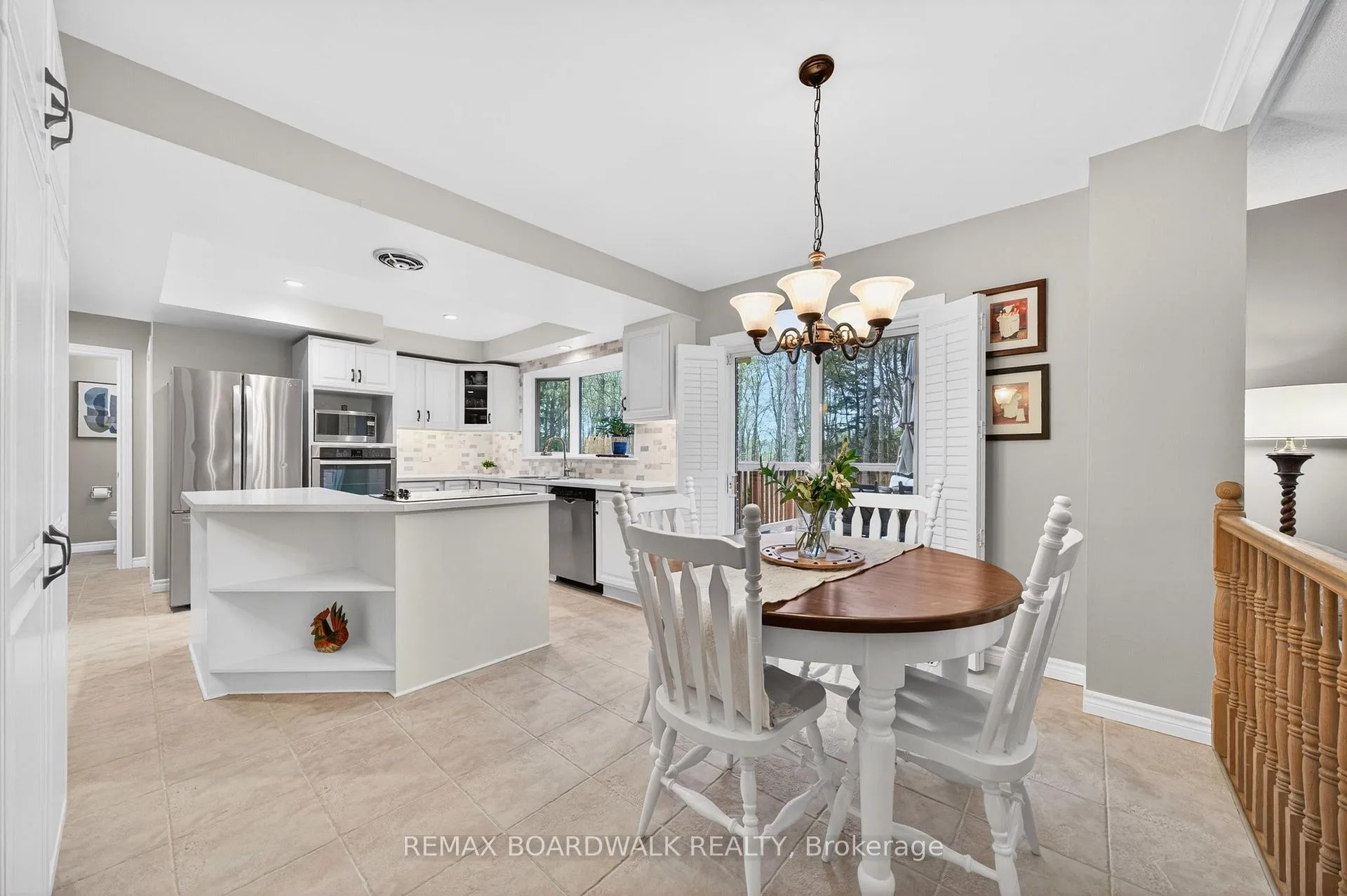 Photo 17 of 127 Margaret Anne Drive, Ottawa, Huntley Ward (South East) — HOMEH