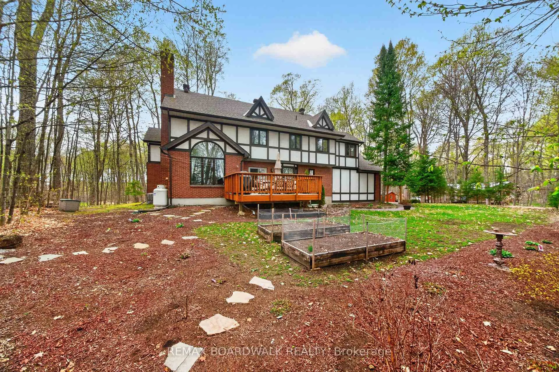 Photo 46 of 127 Margaret Anne Drive, Ottawa, Huntley Ward (South East) — HOMEH