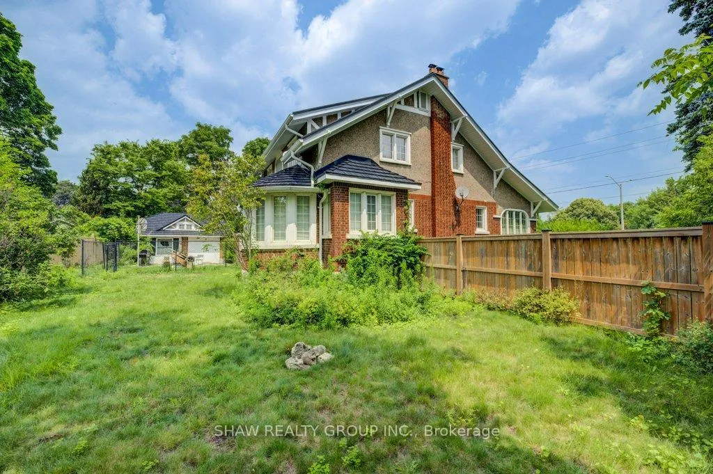 Photo 47 of 2023 Coronation Avenue, Cambridge, Lang's Farm — HOMEH