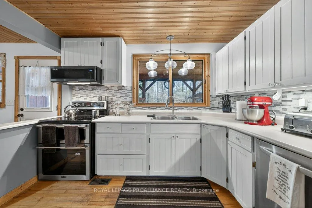 Photo 3 of 1205 Head Road, Frontenac, Frontenac North — HOMEH