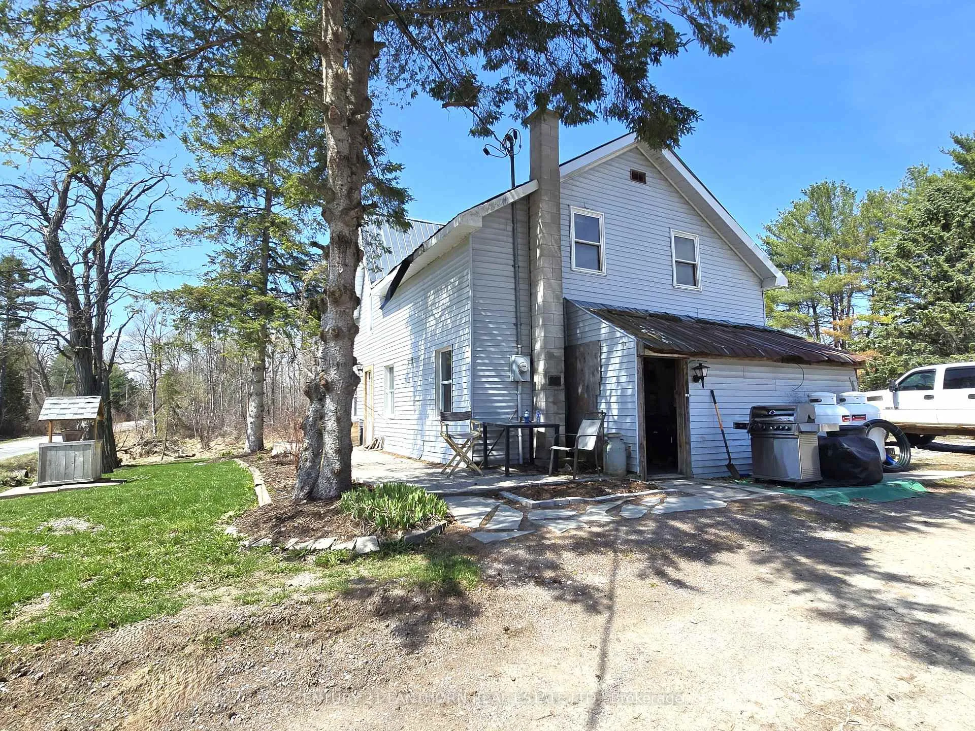 Photo 6 of 476 Smith Road, Quinte West, Sidney Ward — HOMEH