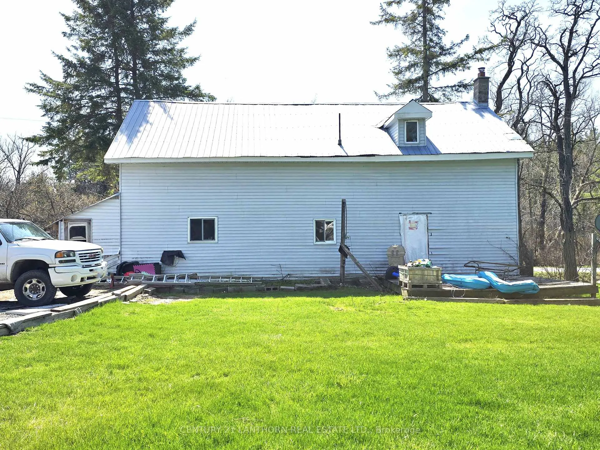 Photo 9 of 476 Smith Road, Quinte West, Sidney Ward — HOMEH