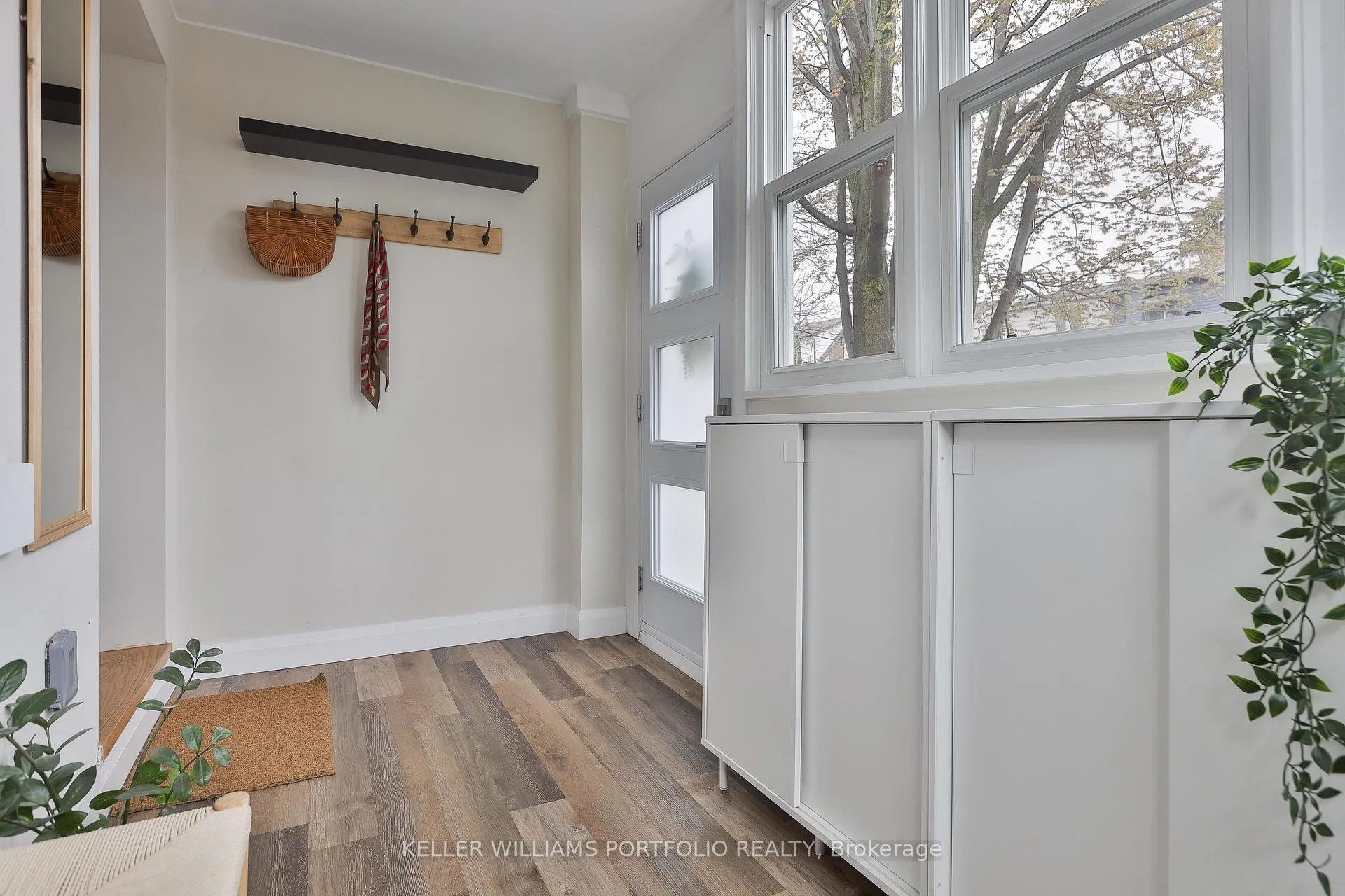Photo 4 of 37 Rosethorn Avenue, Toronto, Weston-Pellam Park — HOMEH