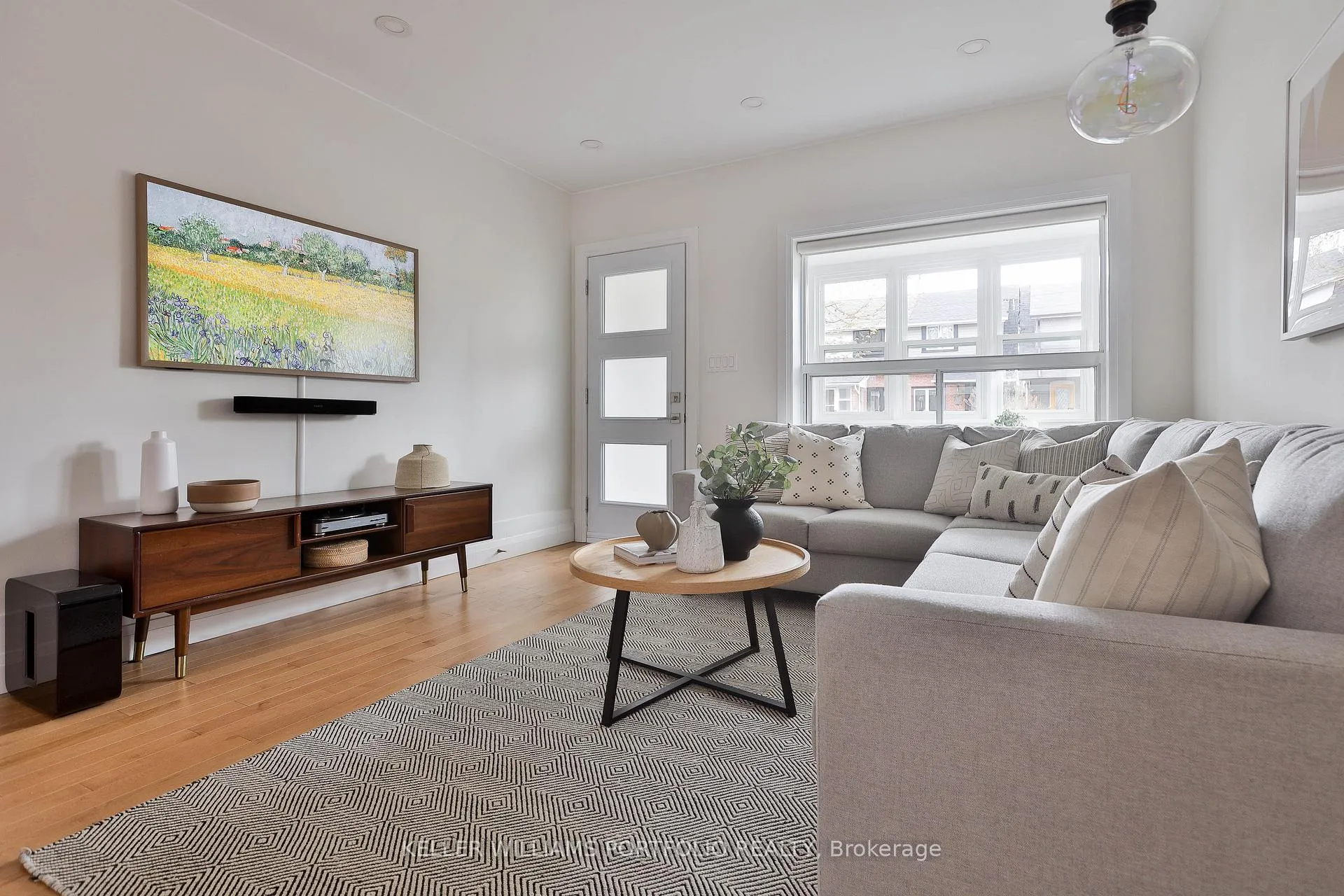 Photo 5 of 37 Rosethorn Avenue, Toronto, Weston-Pellam Park — HOMEH
