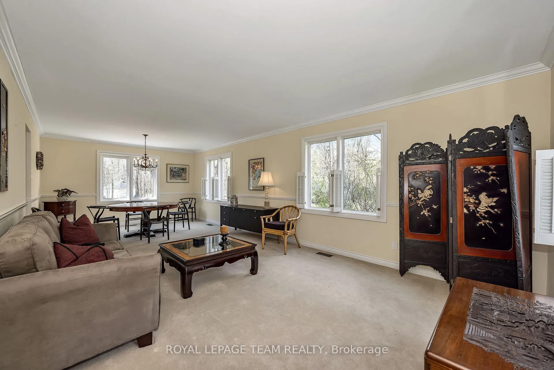 Photo 5 of 28 Spring Cress Drive, Ottawa, Cedar Hill/Orchard Estates — HOMEH