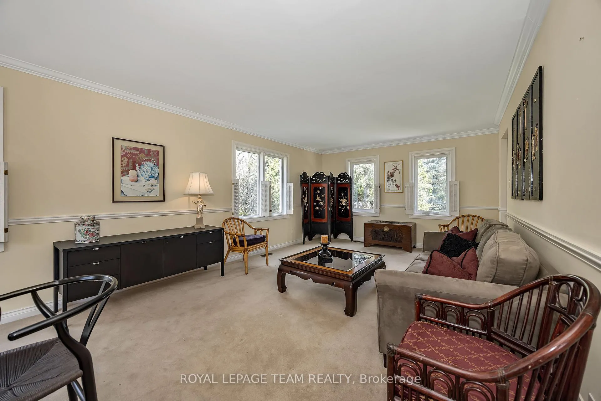 Photo 6 of 28 Spring Cress Drive, Ottawa, Cedar Hill/Orchard Estates — HOMEH