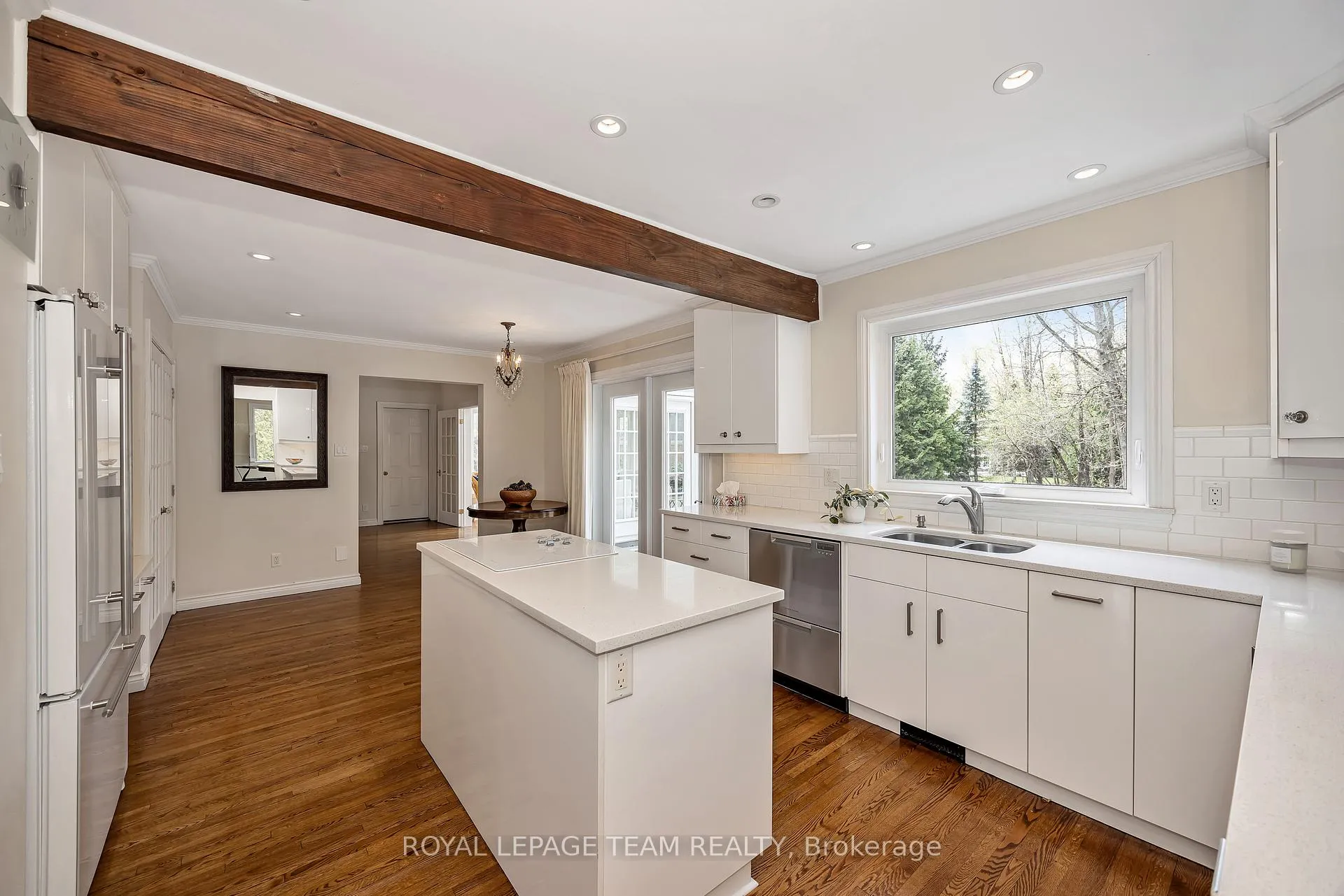 Photo 9 of 28 Spring Cress Drive, Ottawa, Cedar Hill/Orchard Estates — HOMEH