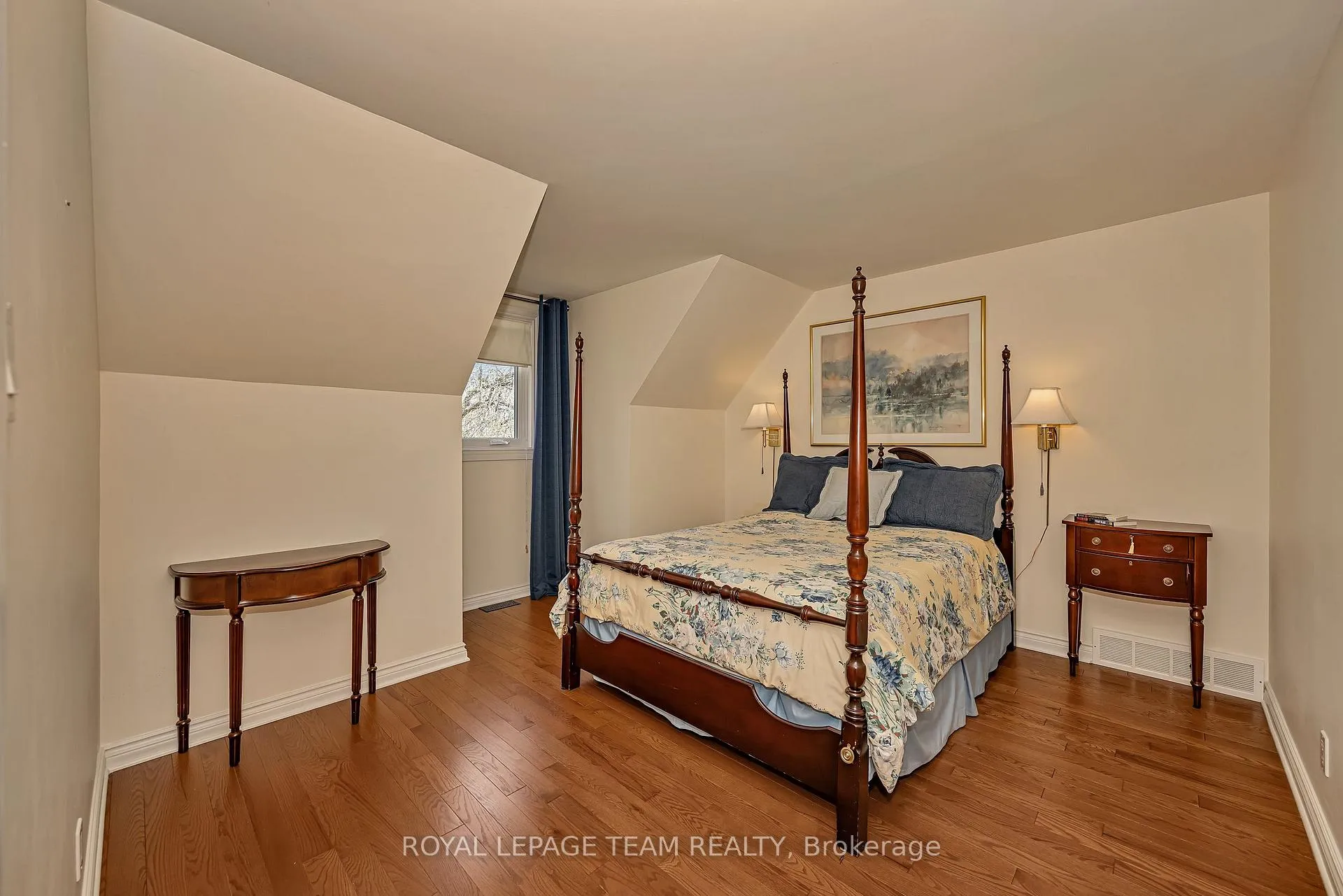 Photo 30 of 28 Spring Cress Drive, Ottawa, Cedar Hill/Orchard Estates — HOMEH