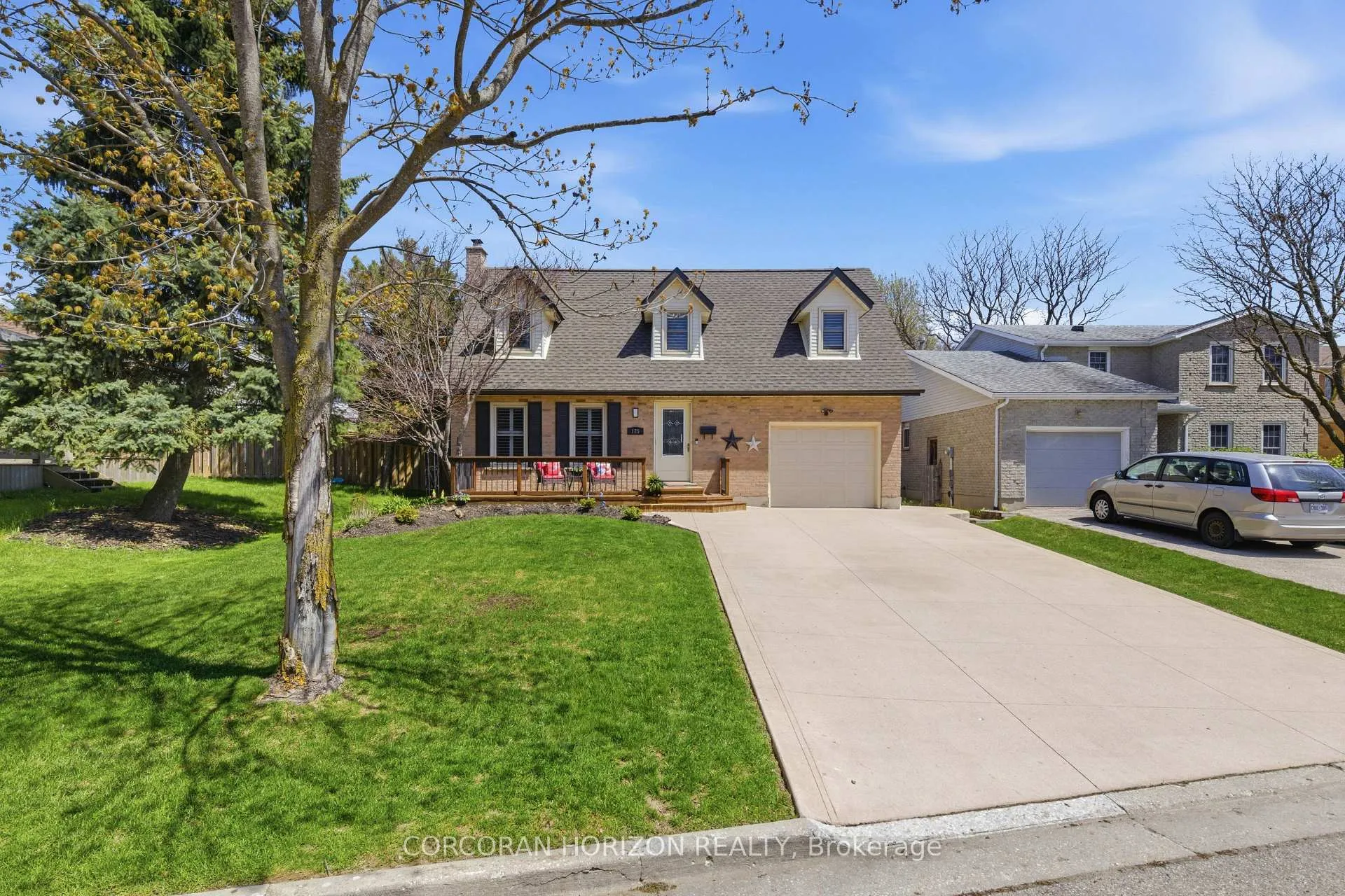 Photo 3 of 125 Covington Crescent, Kitchener — HOMEH