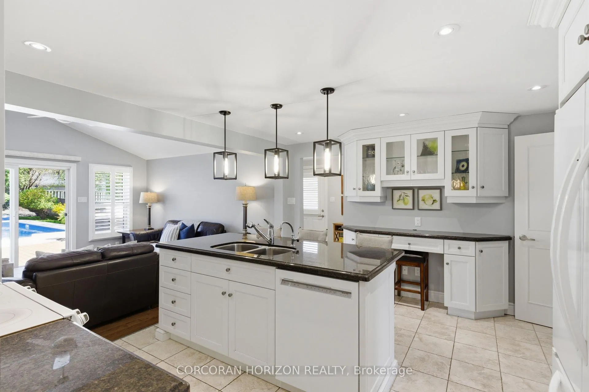 Photo 10 of 125 Covington Crescent, Kitchener — HOMEH
