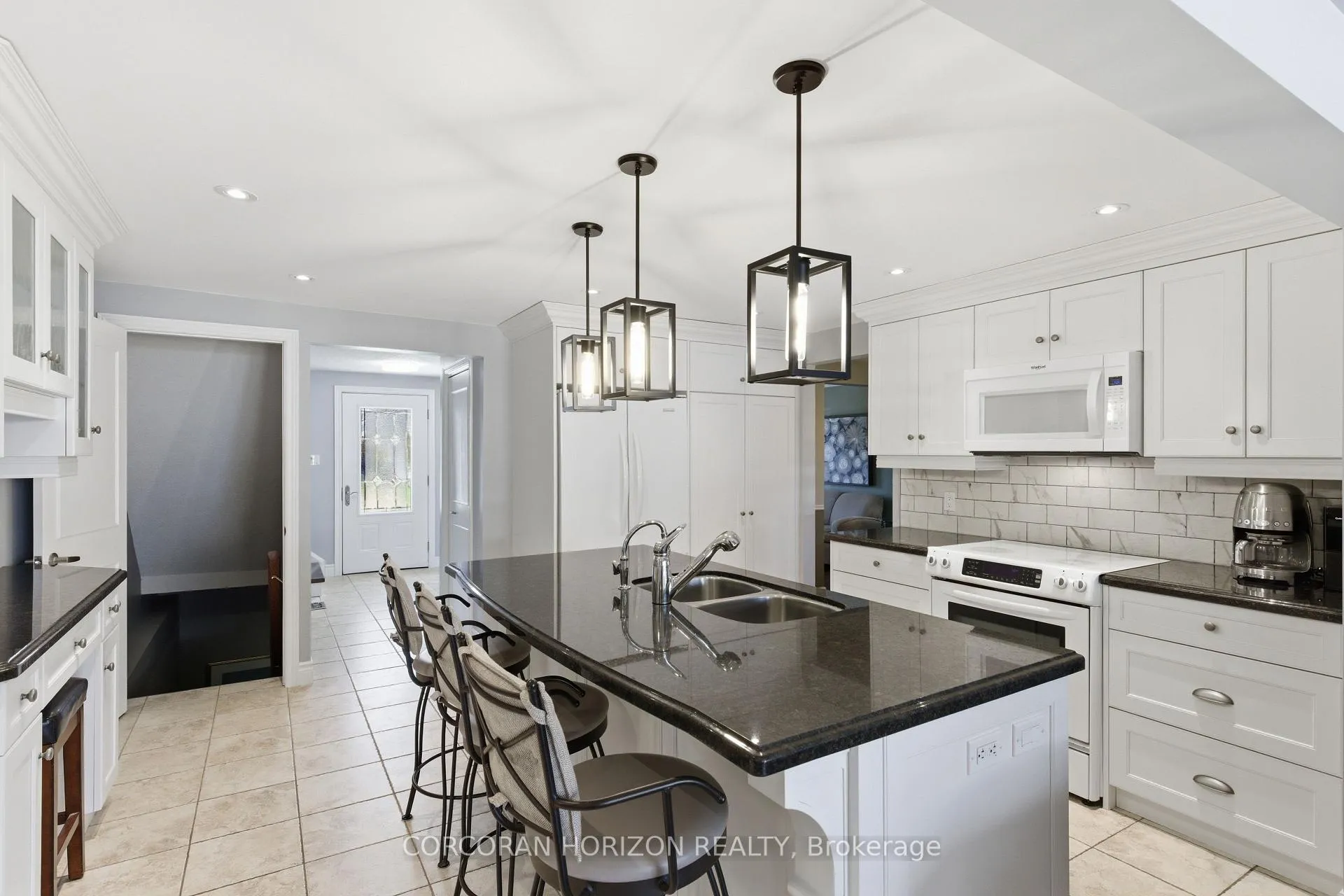 Photo 12 of 125 Covington Crescent, Kitchener — HOMEH