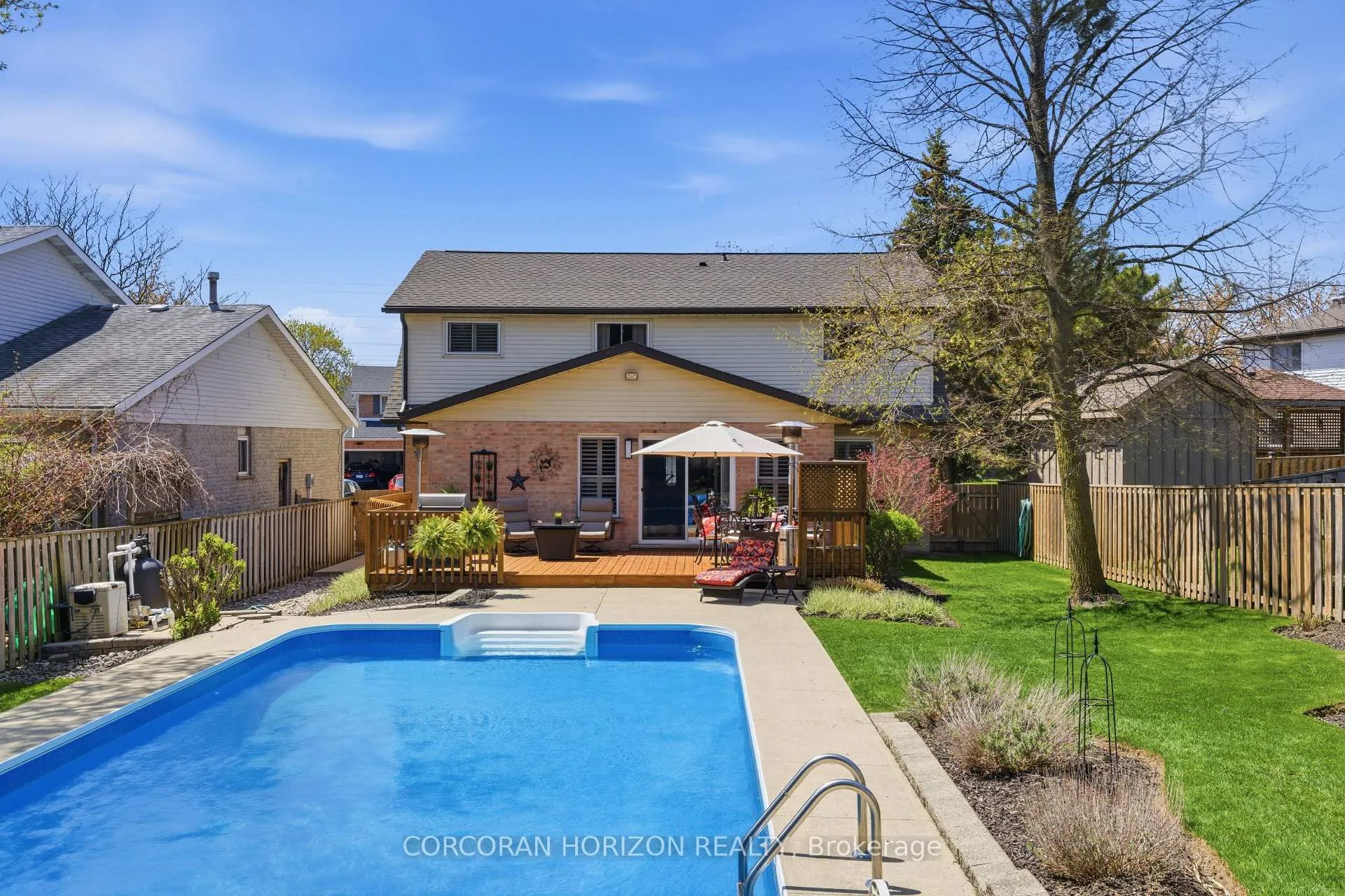 Photo 38 of 125 Covington Crescent, Kitchener — HOMEH