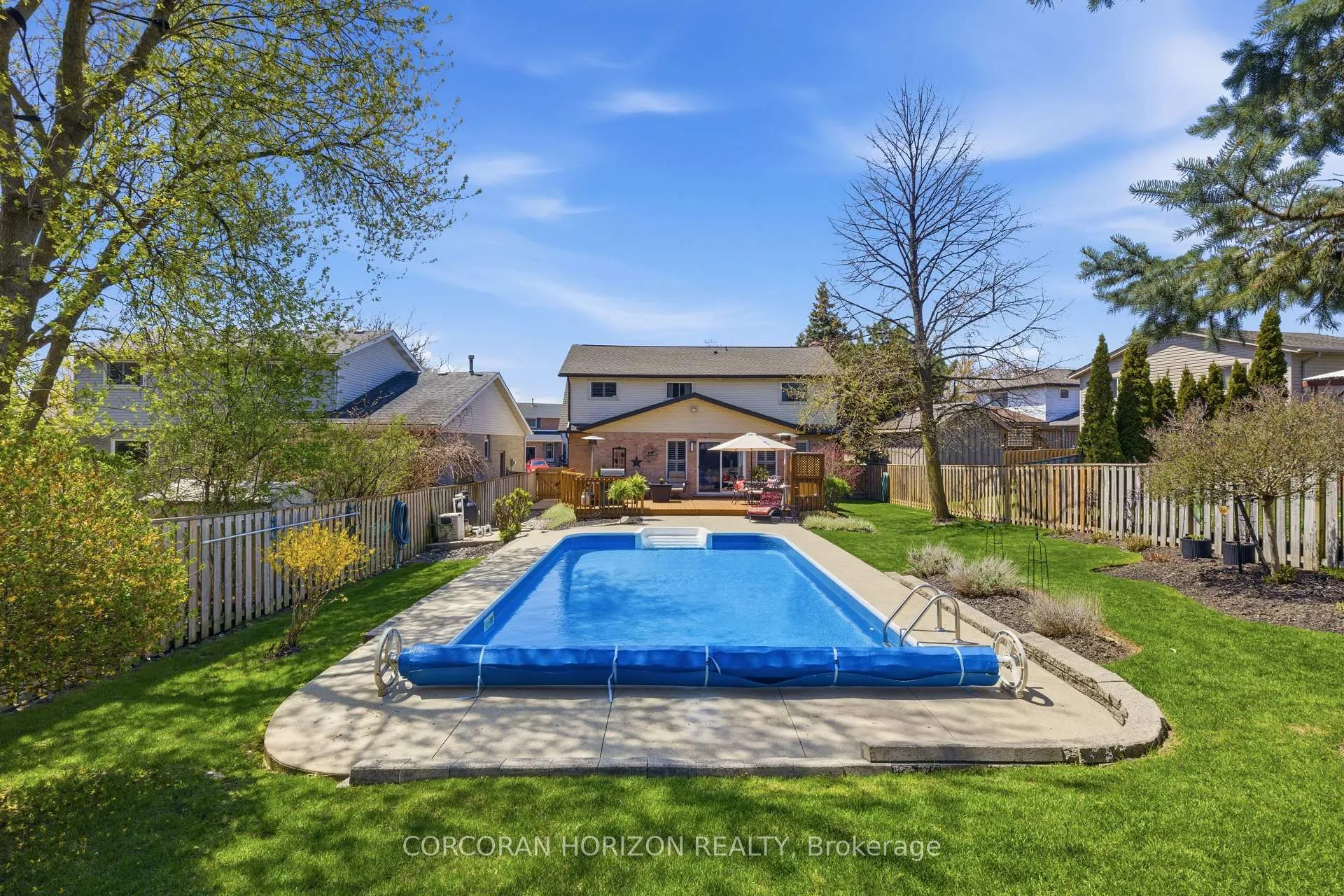Photo 40 of 125 Covington Crescent, Kitchener — HOMEH