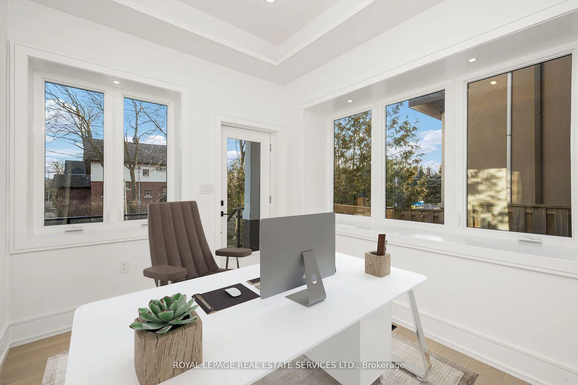 Photo 8 of 1352 Mount Pleasant Road, Toronto, Lawrence Park South — HOMEH