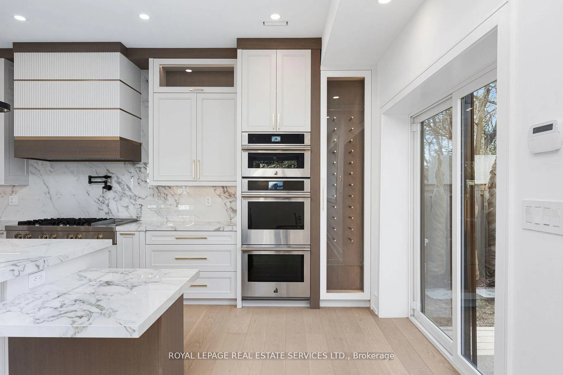 Photo 14 of 1352 Mount Pleasant Road, Toronto, Lawrence Park South — HOMEH