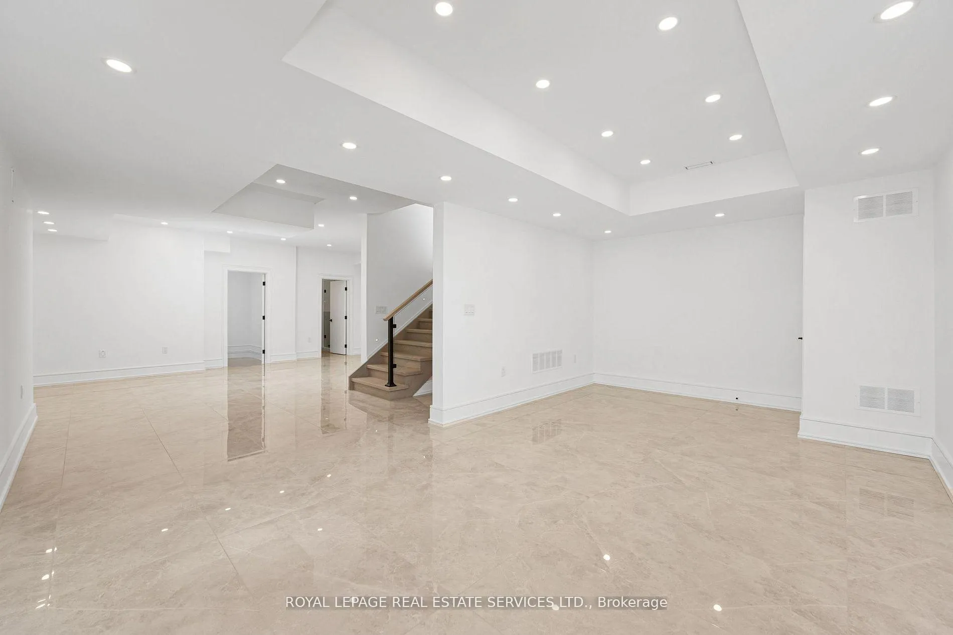 Photo 34 of 1352 Mount Pleasant Road, Toronto, Lawrence Park South — HOMEH