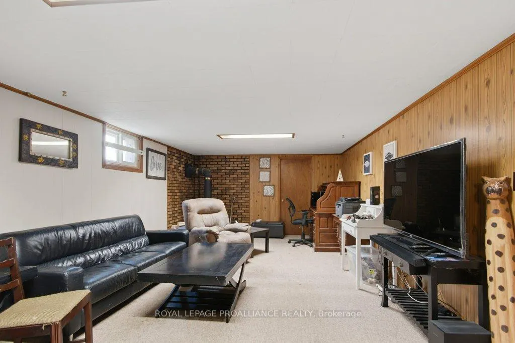 Photo 26 of 86 Store Street, Quinte West, Trenton Ward — HOMEH