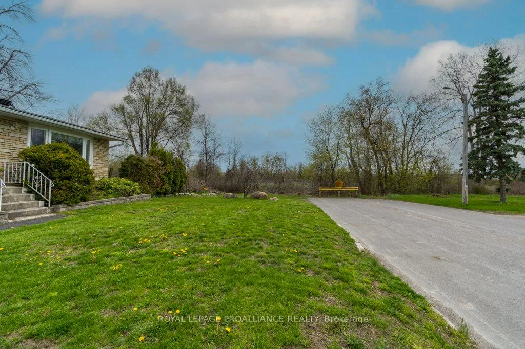 Photo 33 of 86 Store Street, Quinte West, Trenton Ward — HOMEH