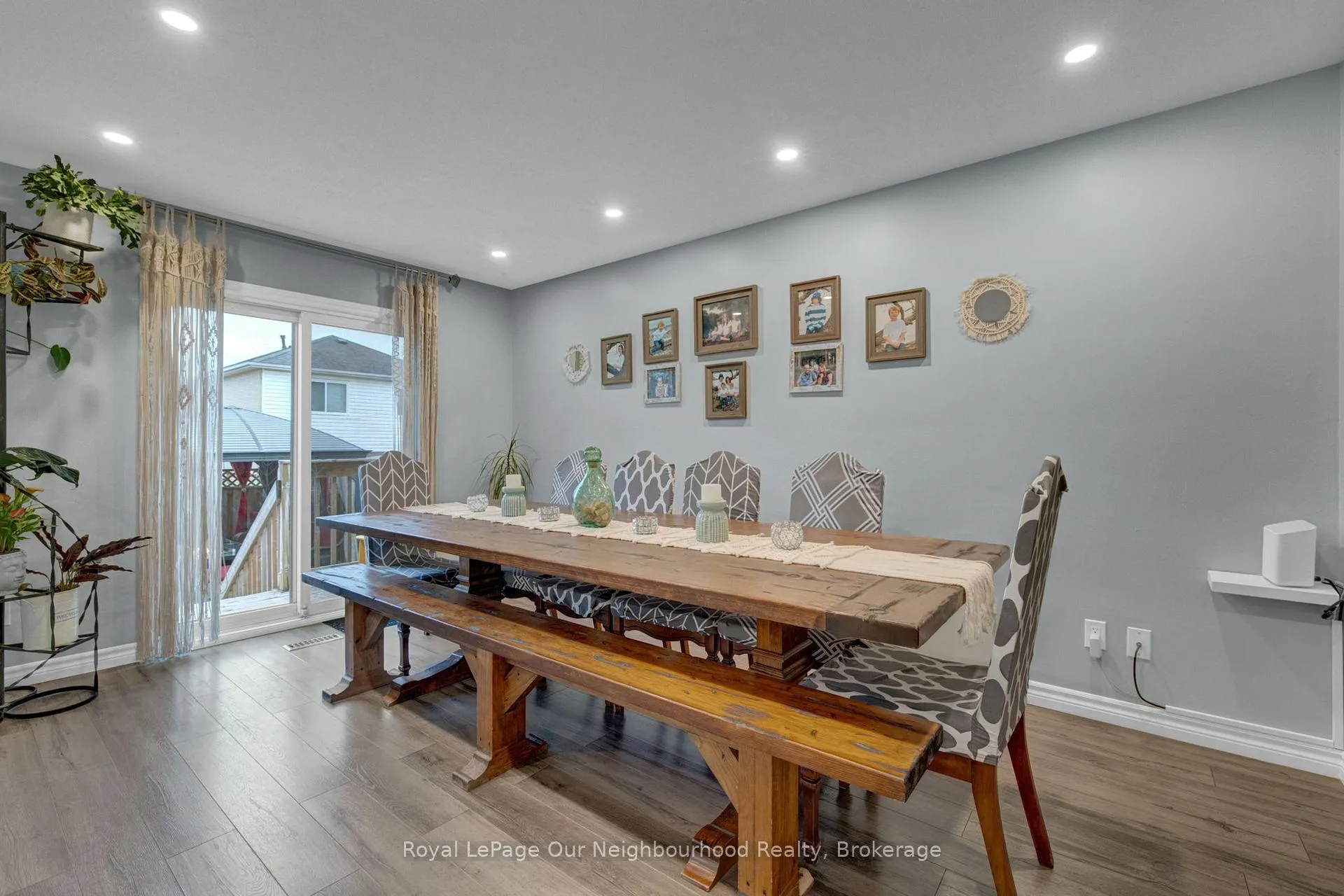 Photo 7 of 19 Marchwood Crescent, Clarington, Bowmanville — HOMEH