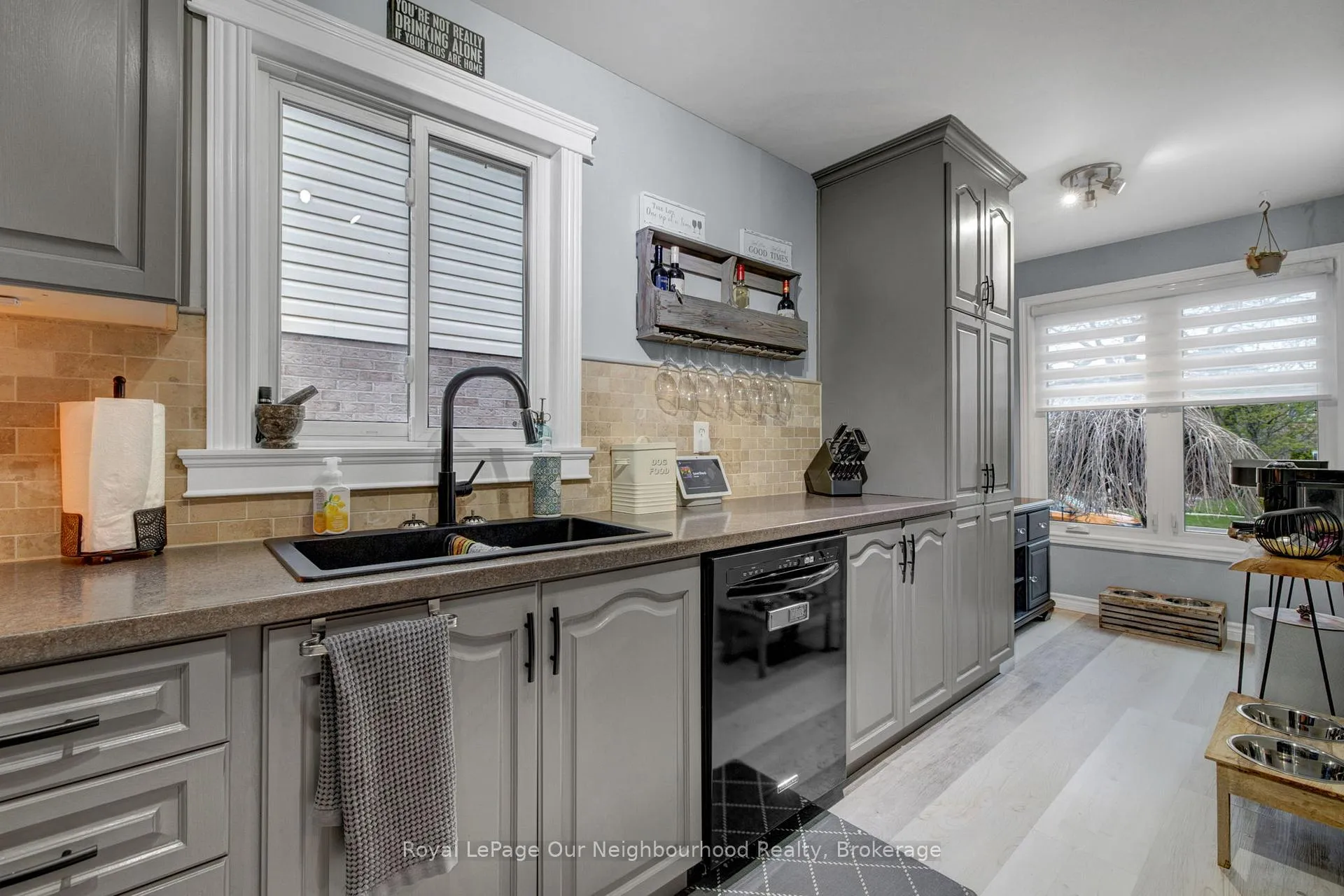 Photo 14 of 19 Marchwood Crescent, Clarington, Bowmanville — HOMEH