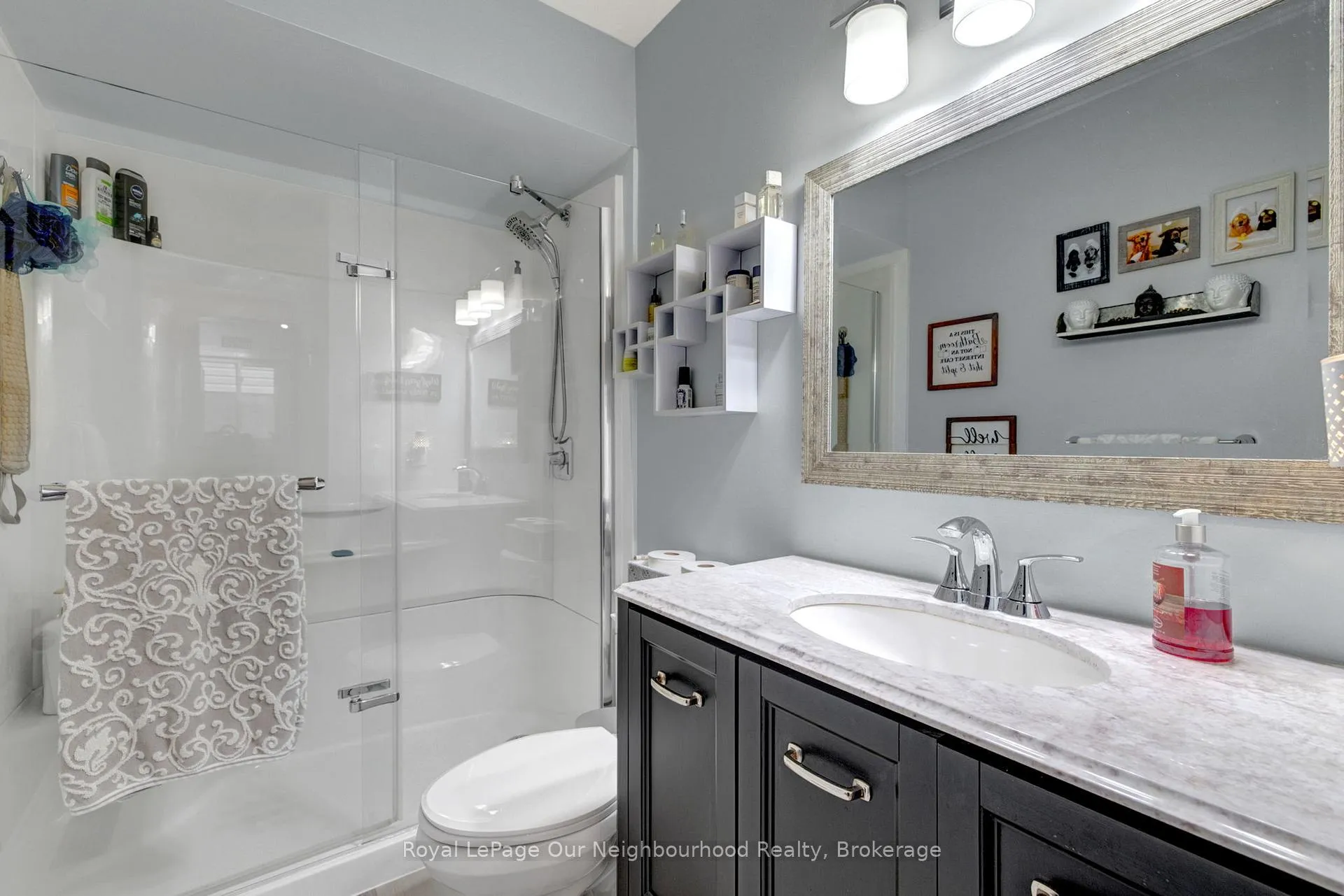 Photo 17 of 19 Marchwood Crescent, Clarington, Bowmanville — HOMEH