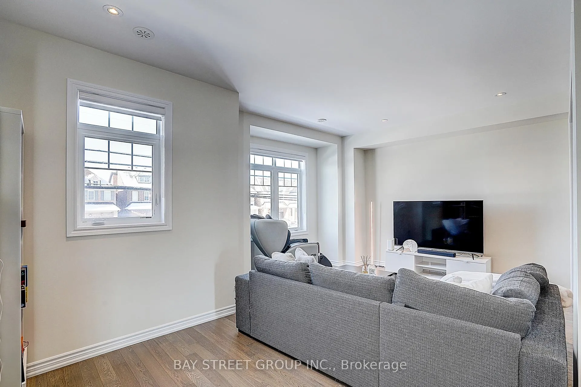 Photo 13 of 10943 Victoria Square Boulevard, Markham, Victoria Square — HOMEH